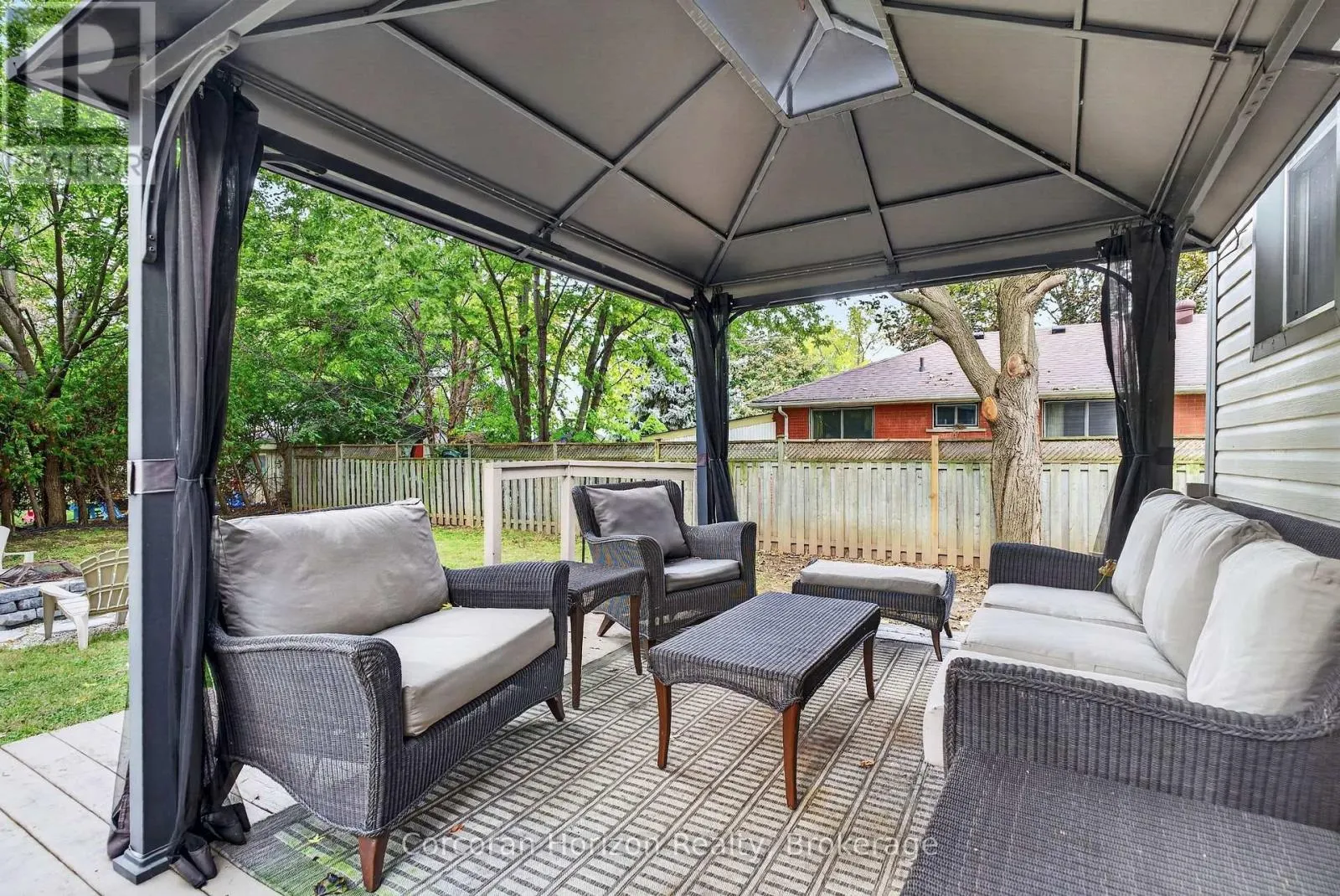 2223 GLENWOOD SCHOOL DRIVE