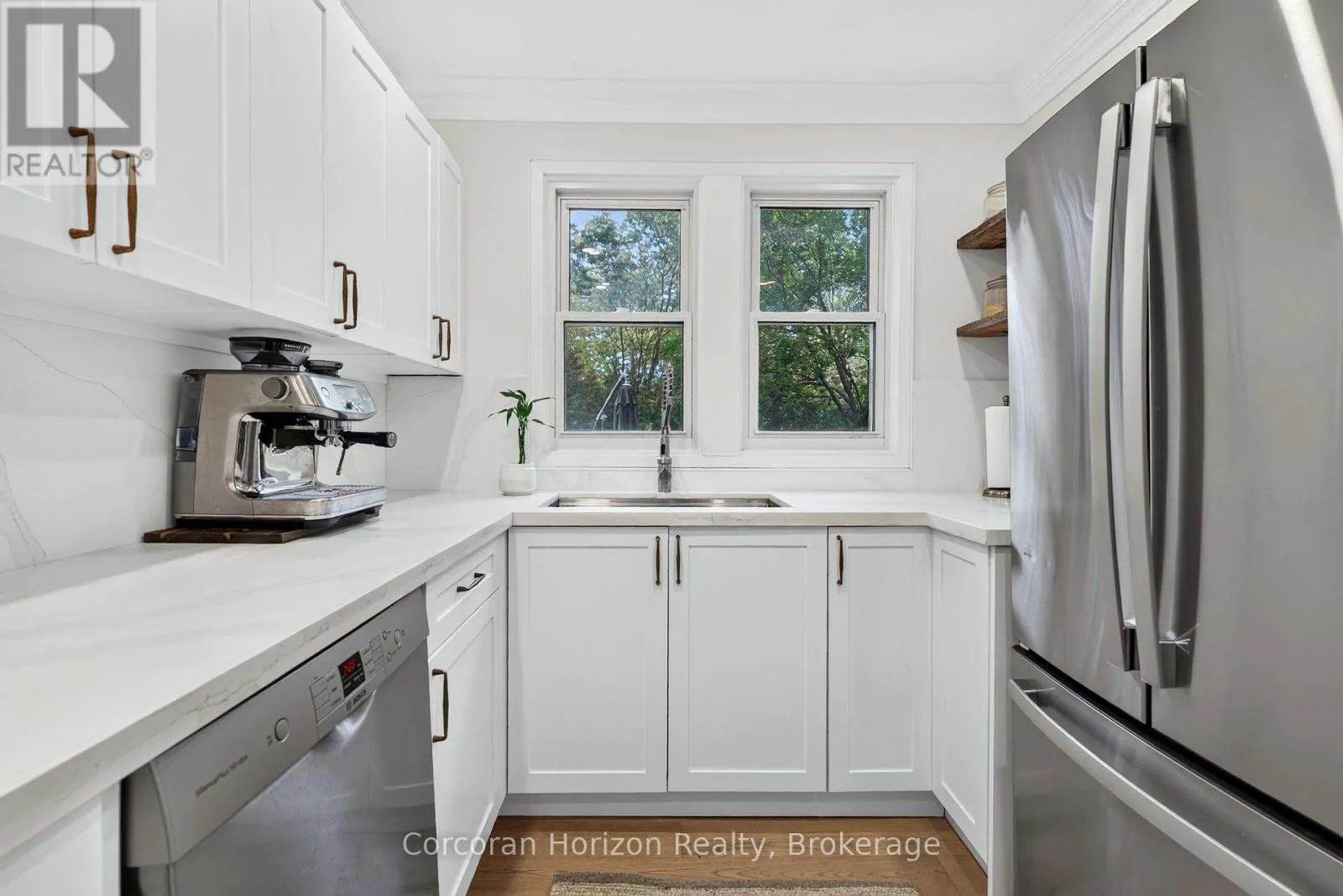 2223 GLENWOOD SCHOOL DRIVE