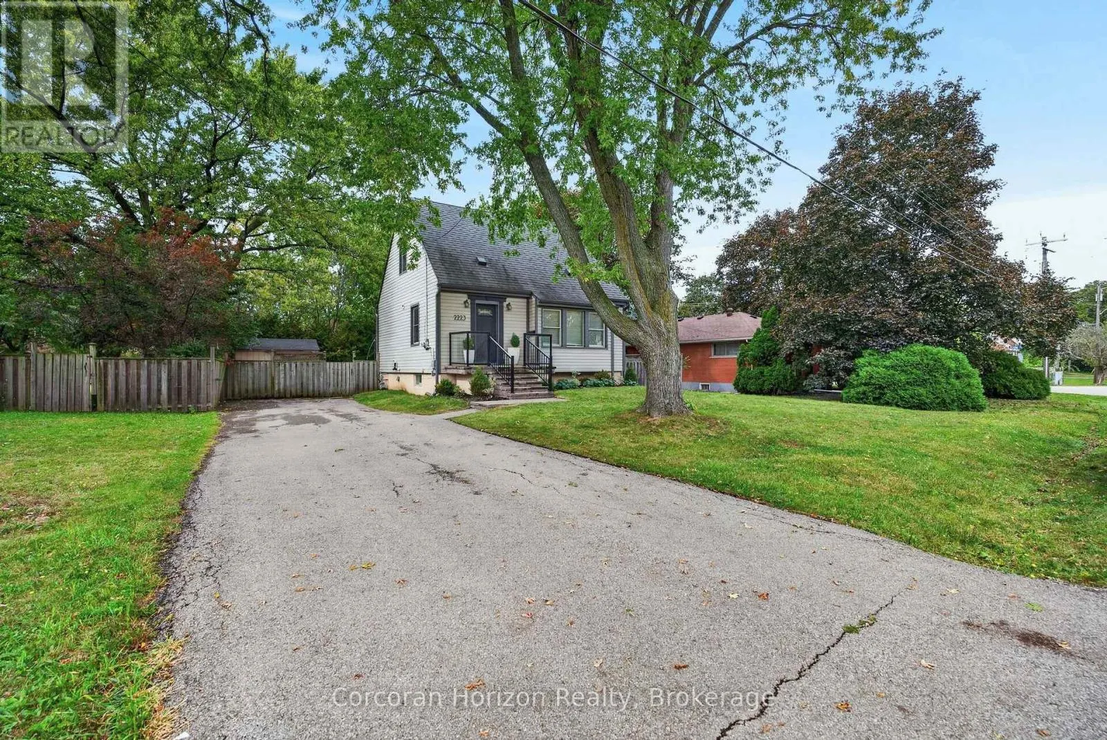 2223 GLENWOOD SCHOOL DRIVE
