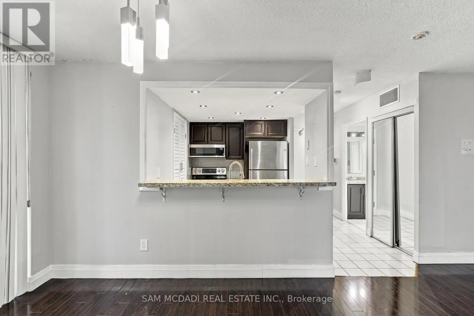 903 - 265 ENFIELD PLACE