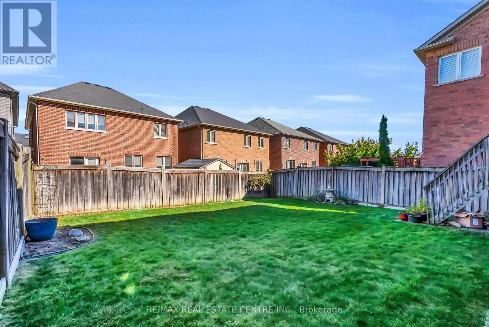 43 DELPHINIUM WAY