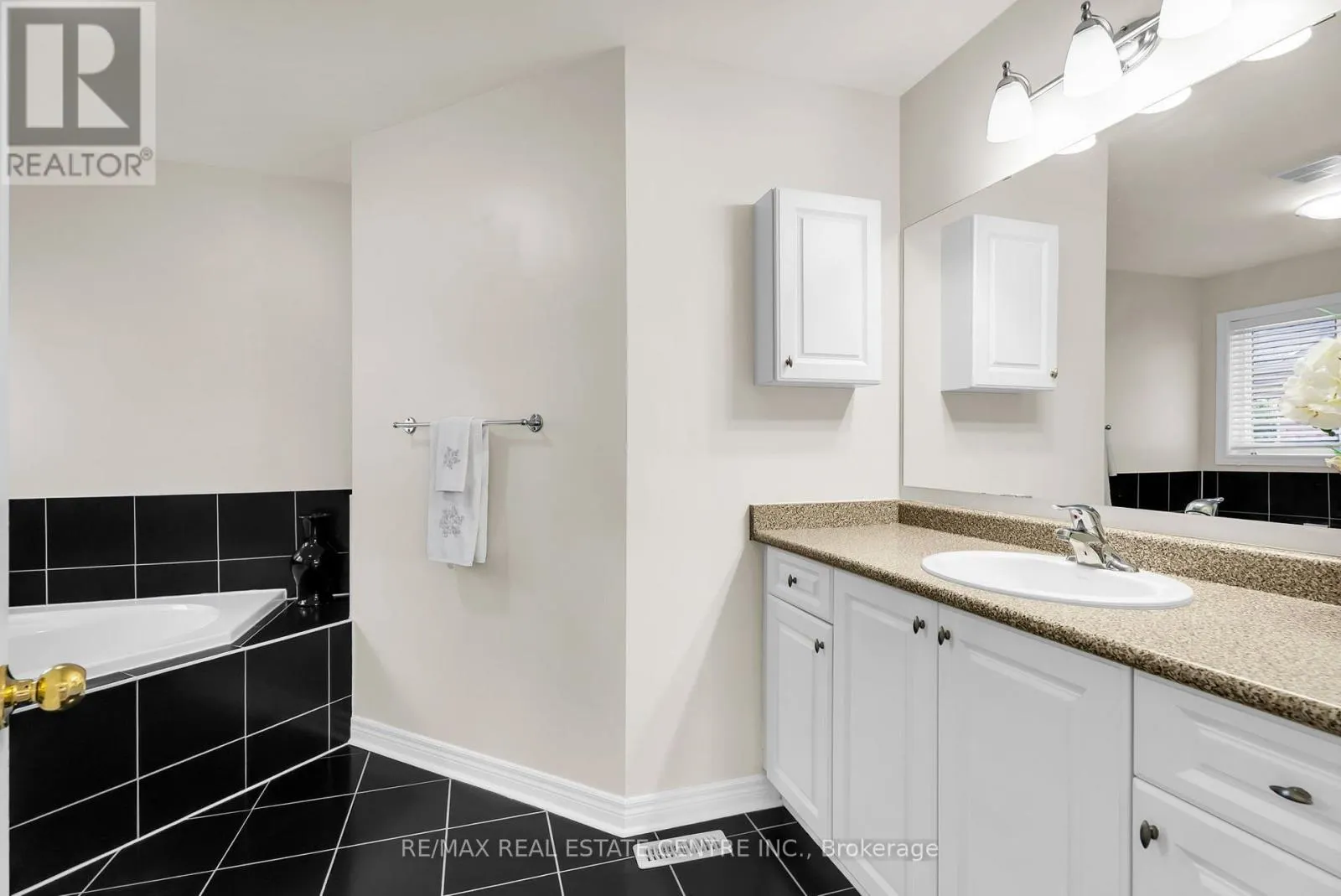 43 DELPHINIUM WAY