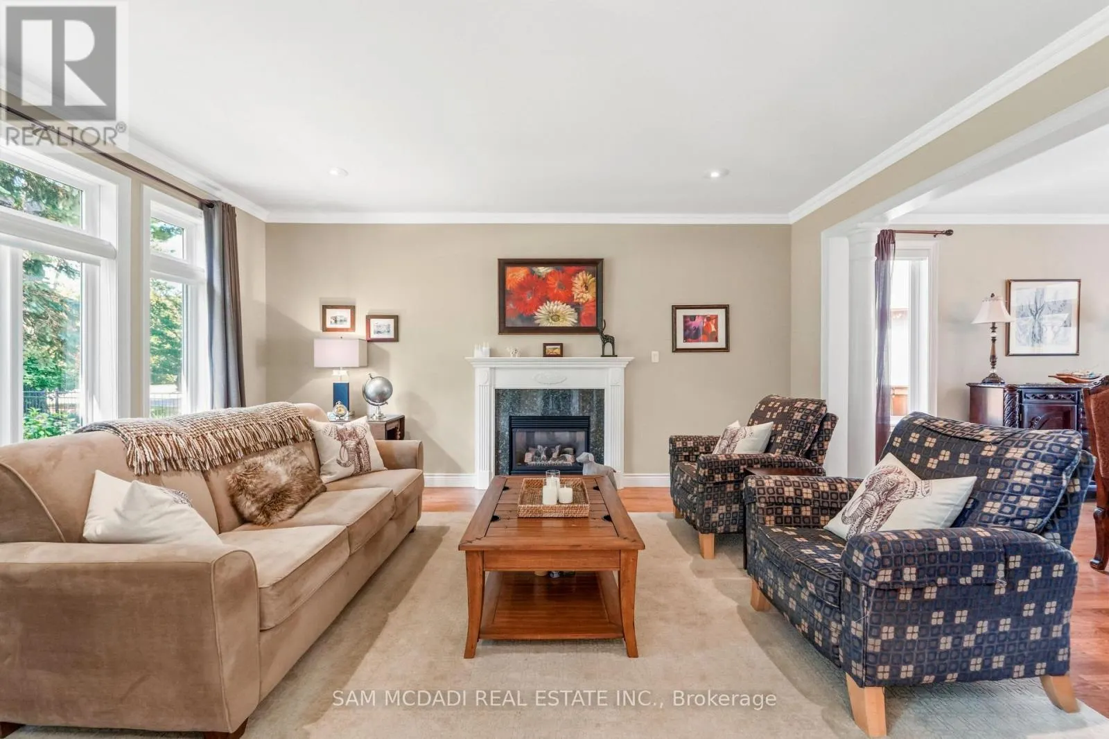 527 MEADOW WOOD ROAD
