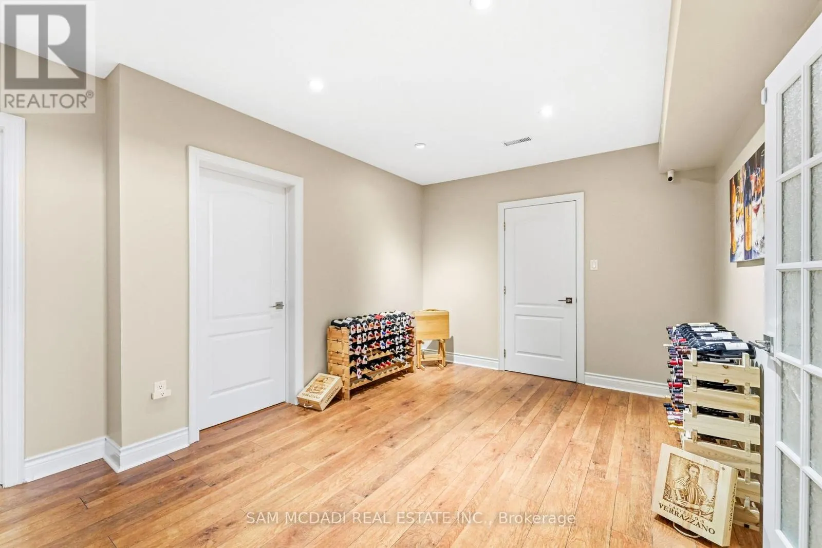 527 MEADOW WOOD ROAD