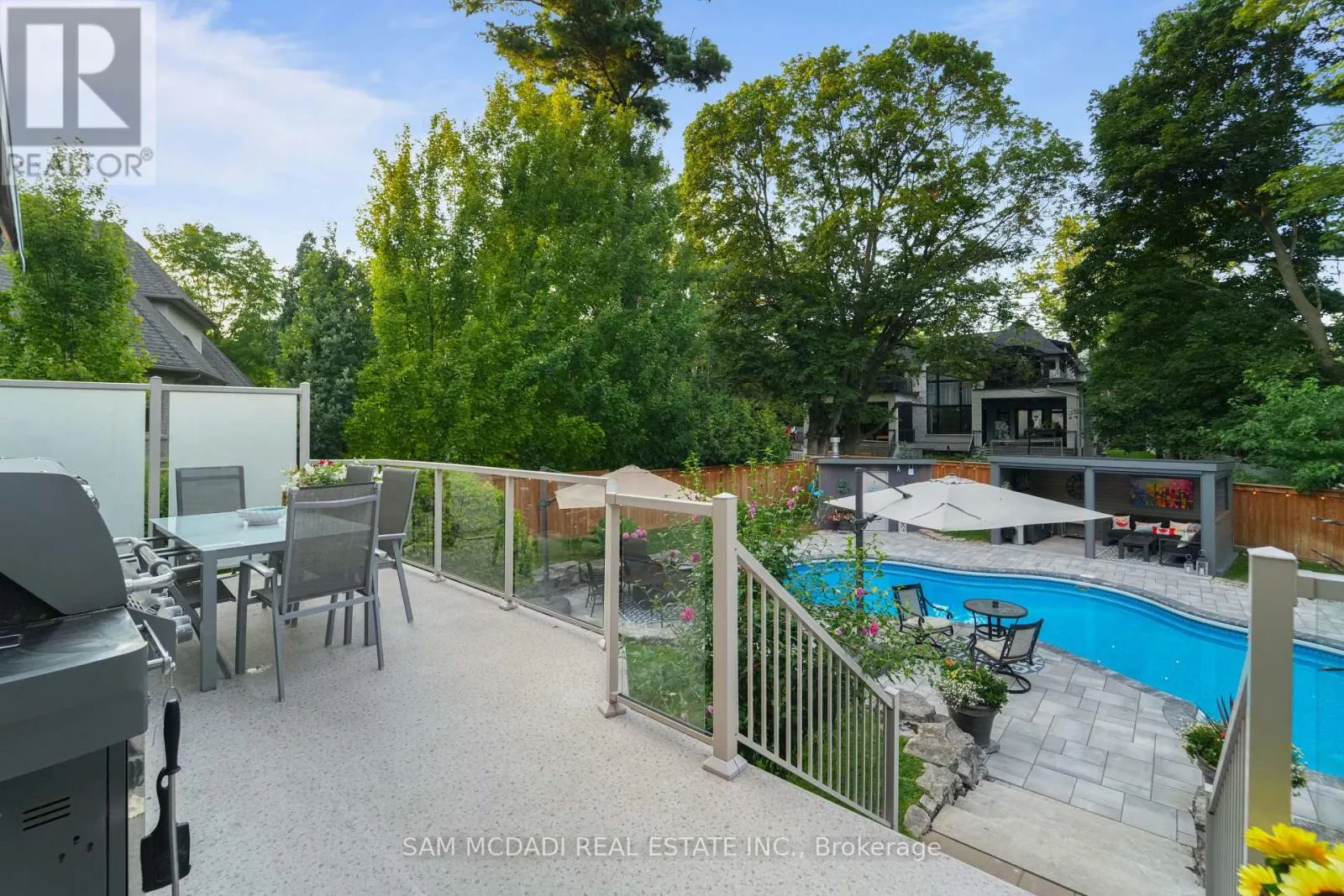 527 MEADOW WOOD ROAD