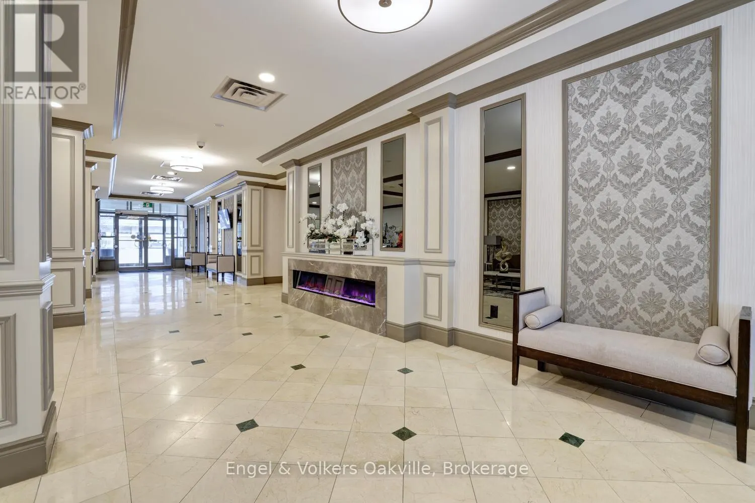 1402 - 442 MAPLE AVENUE #1402