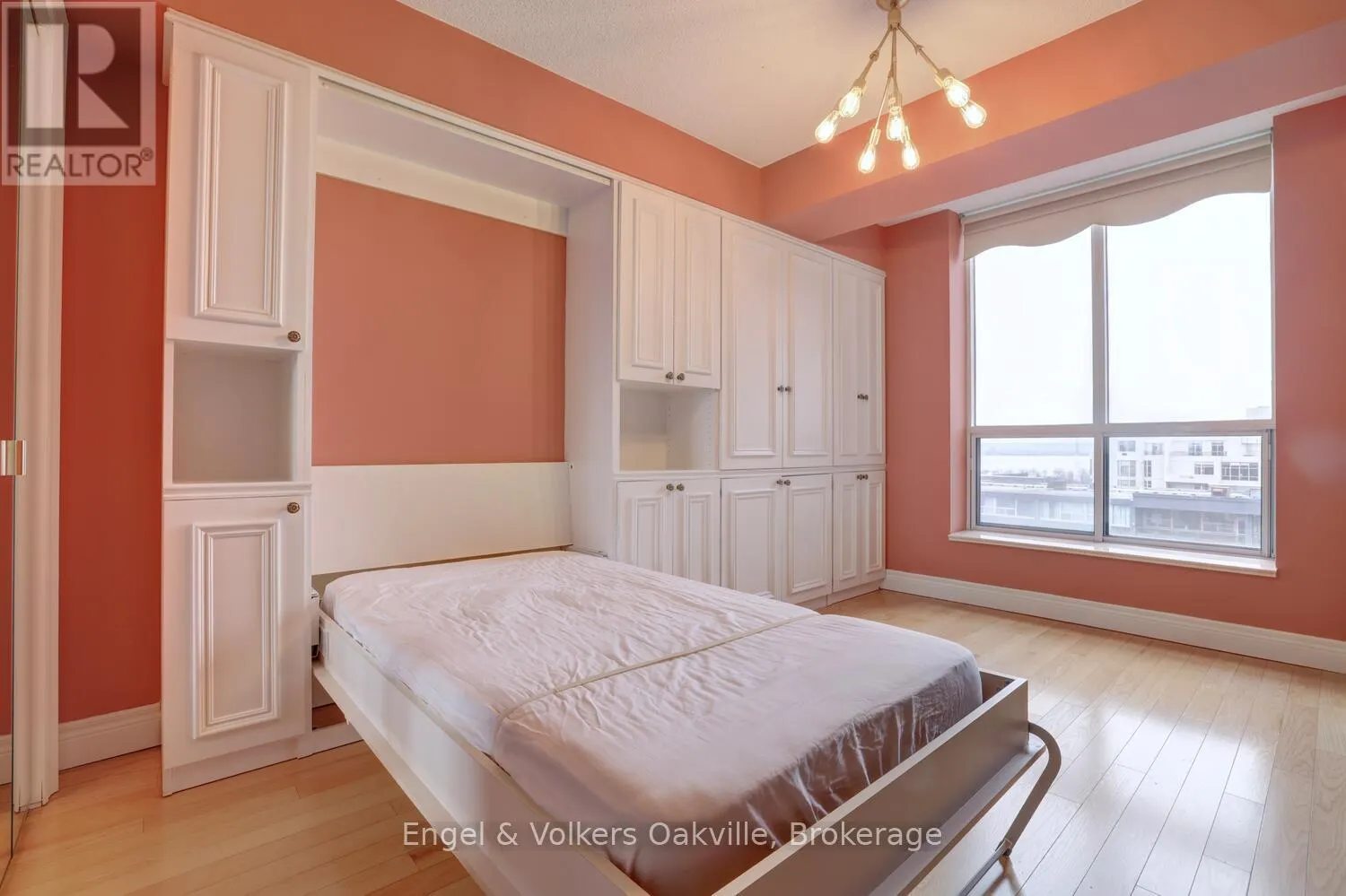 1402 - 442 MAPLE AVENUE #1402