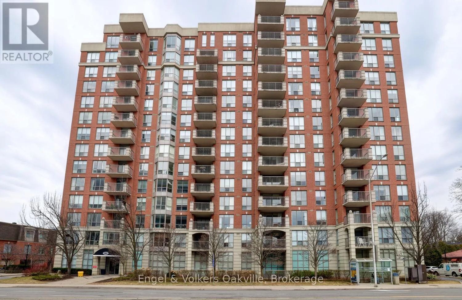 1402 - 442 MAPLE AVENUE #1402