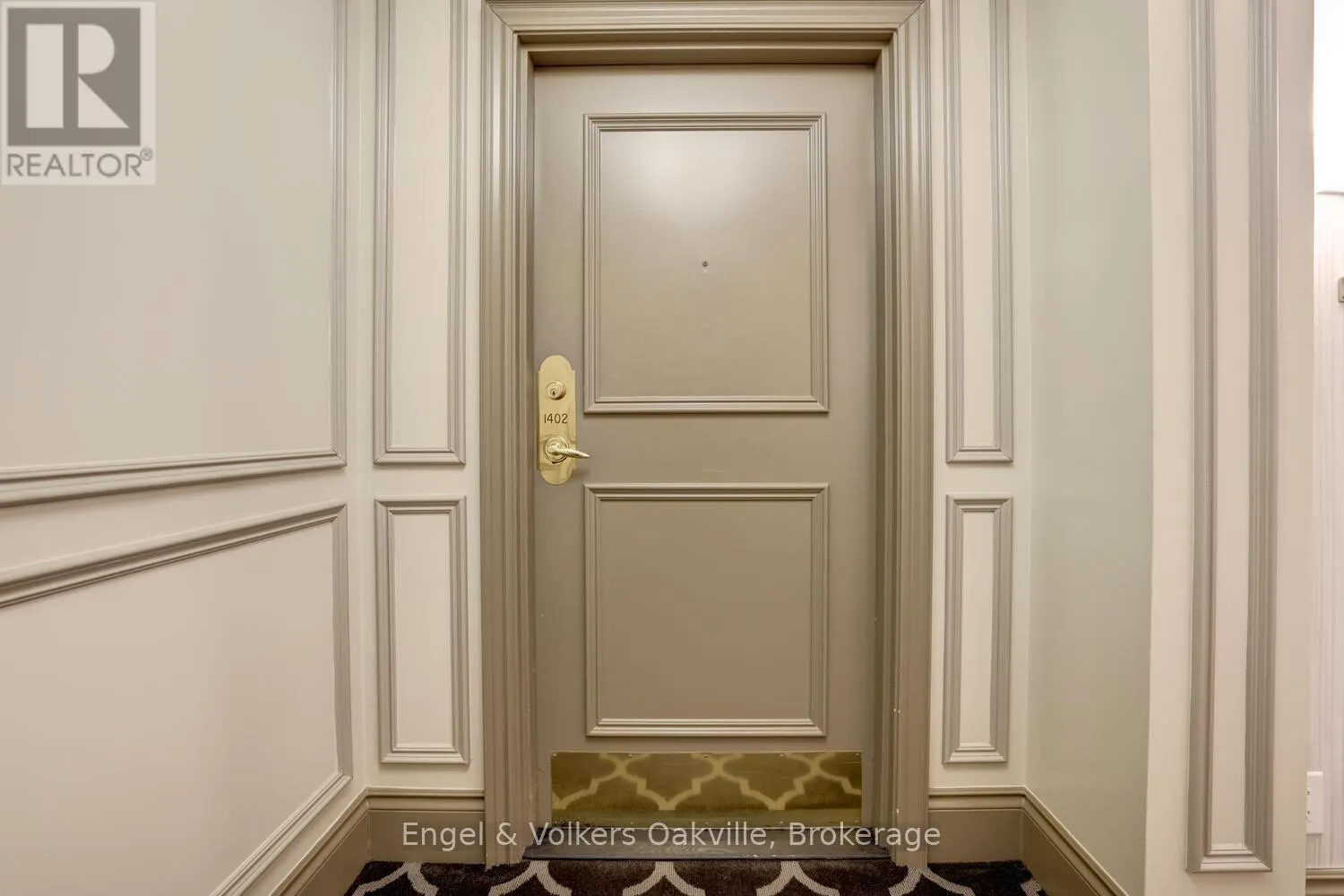 1402 - 442 MAPLE AVENUE #1402
