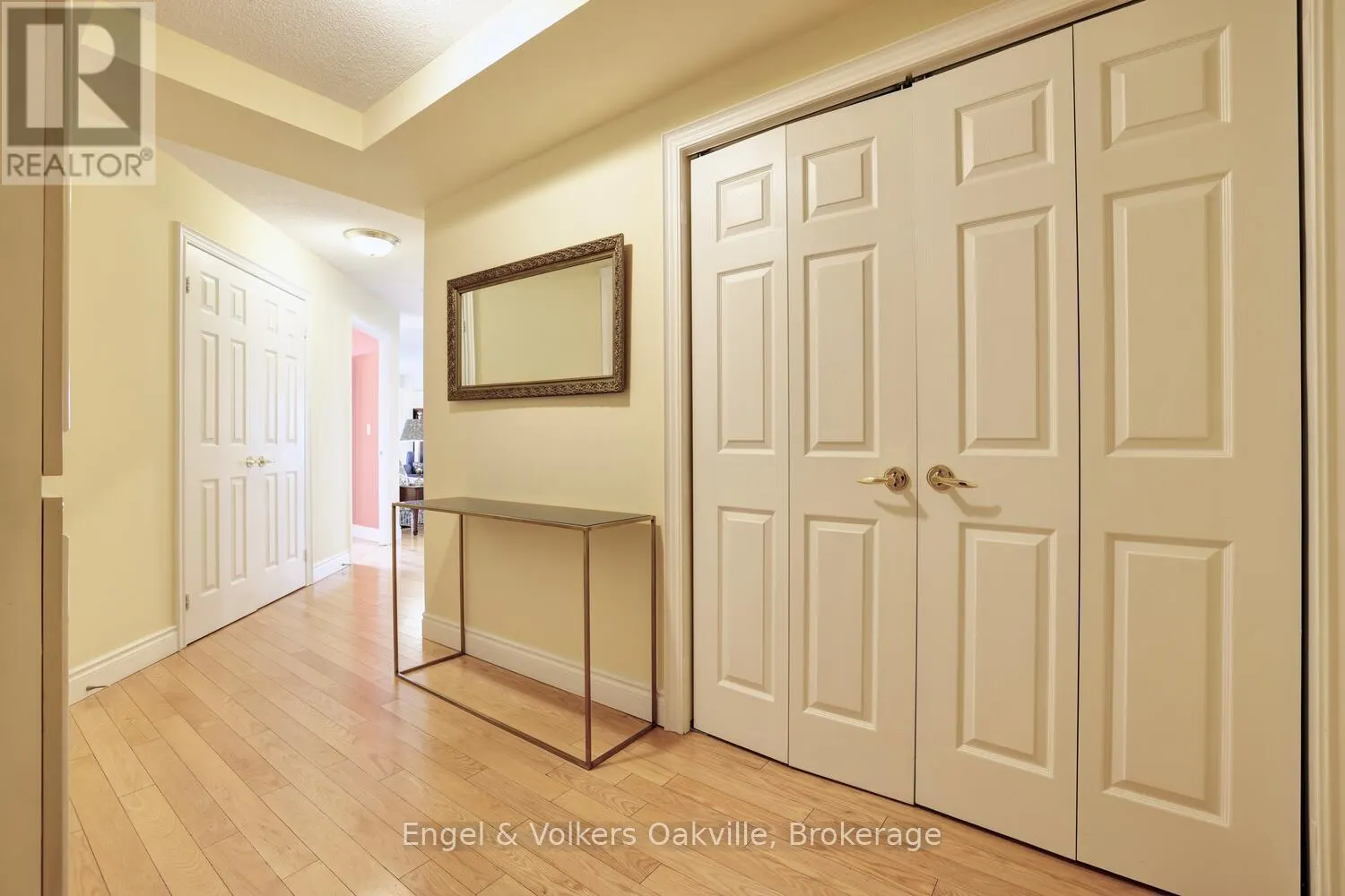 1402 - 442 MAPLE AVENUE #1402