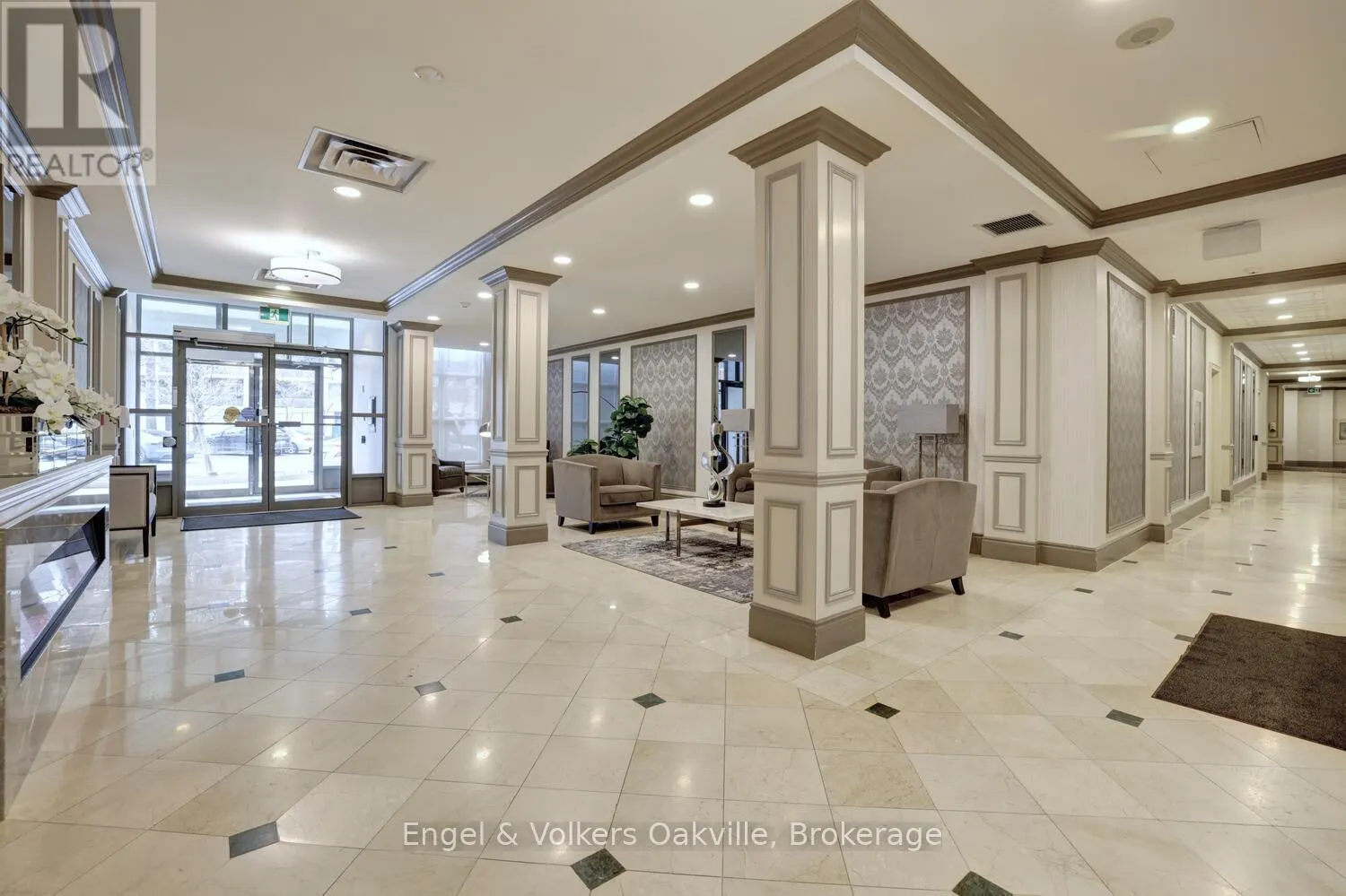 1402 - 442 MAPLE AVENUE #1402