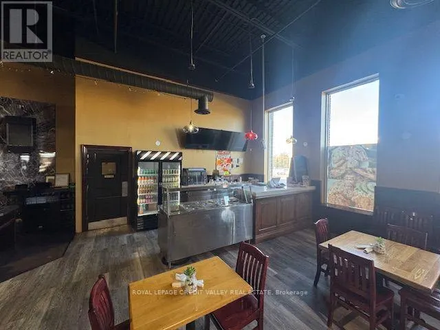 16 - 15 ALLAN DRIVE