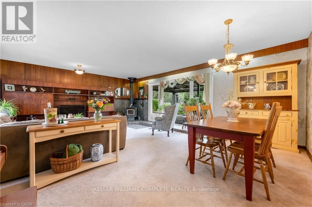569 CRANE COURT