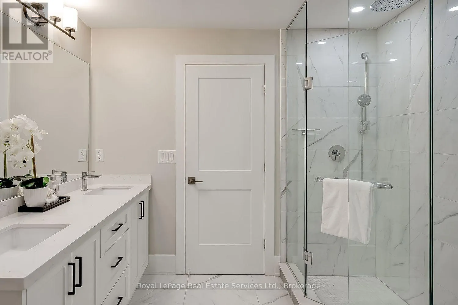 59 FAIRWOOD PLACE E