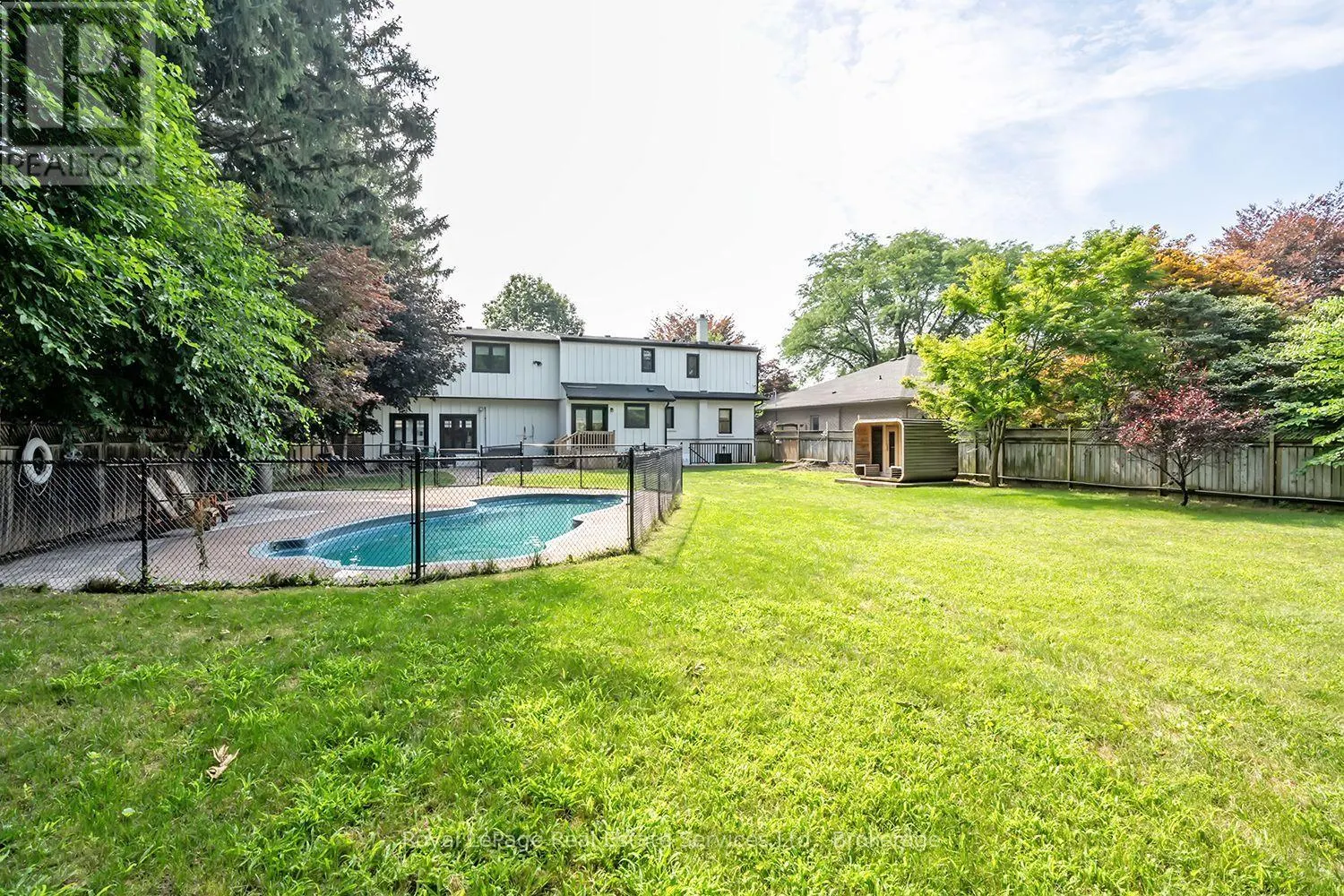 59 FAIRWOOD PLACE E