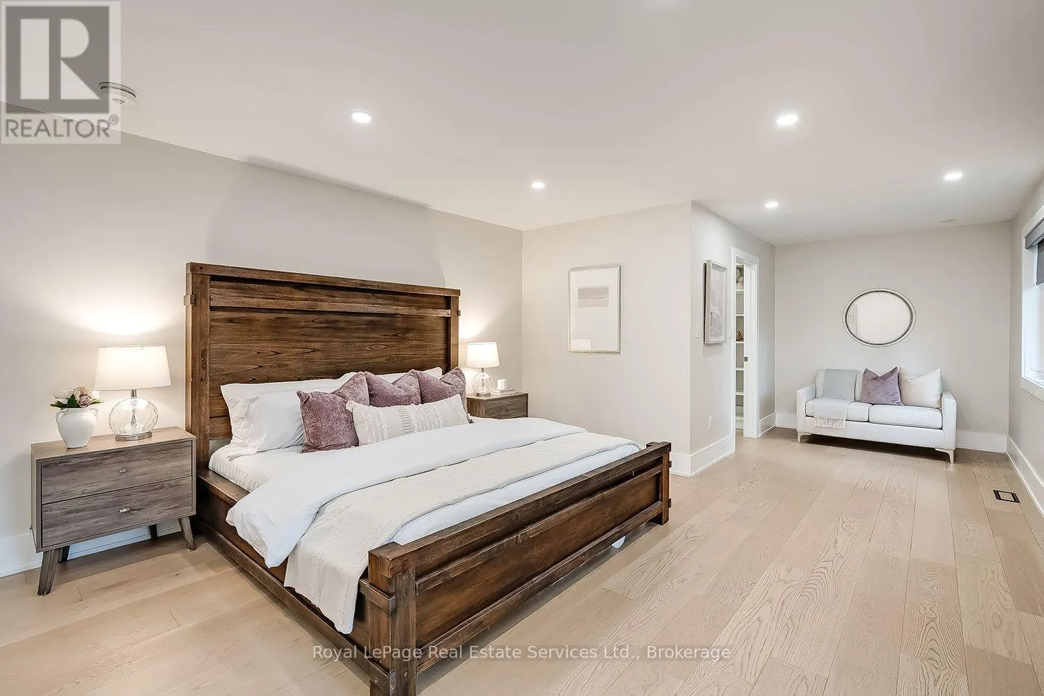 59 FAIRWOOD PLACE E