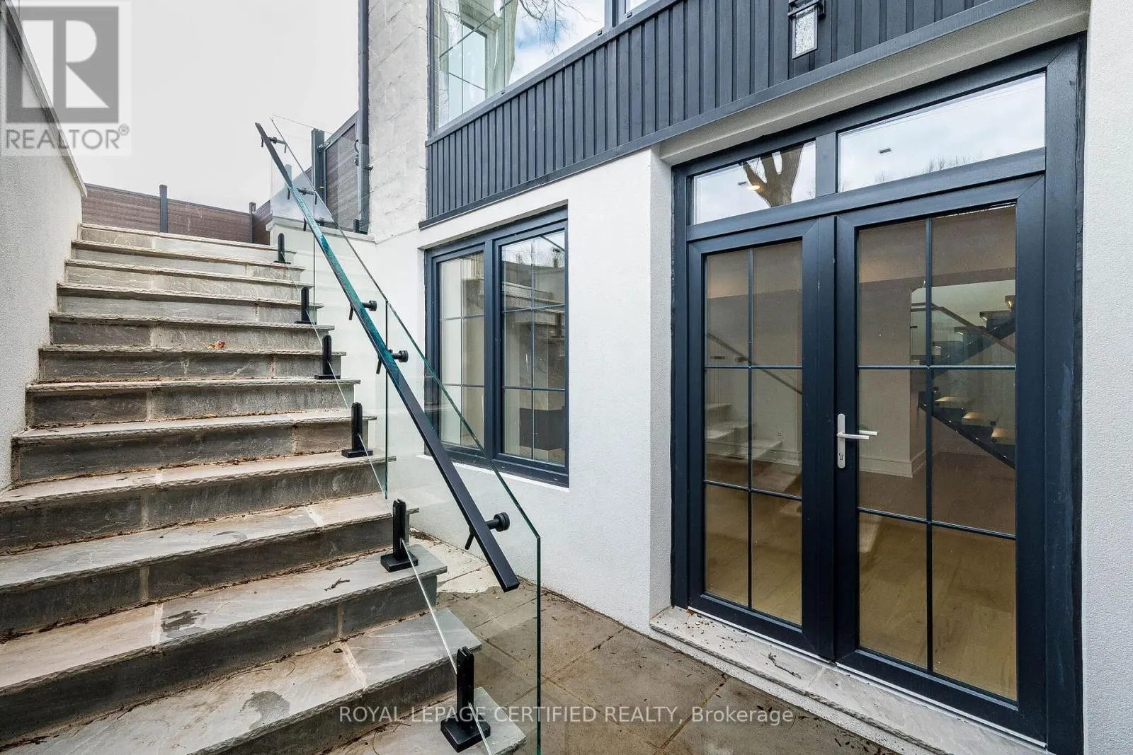 1404 WAVERLY AVENUE SW