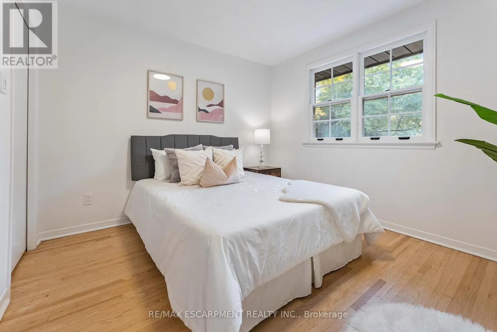 786 EDISTEL CRESCENT