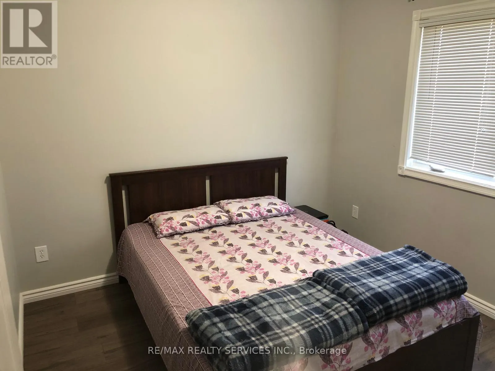 5 NIMROD CRESCENT