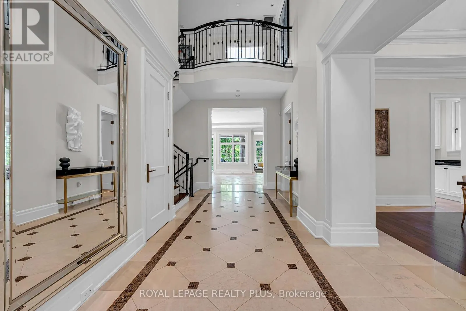 1476 CARMEN DRIVE