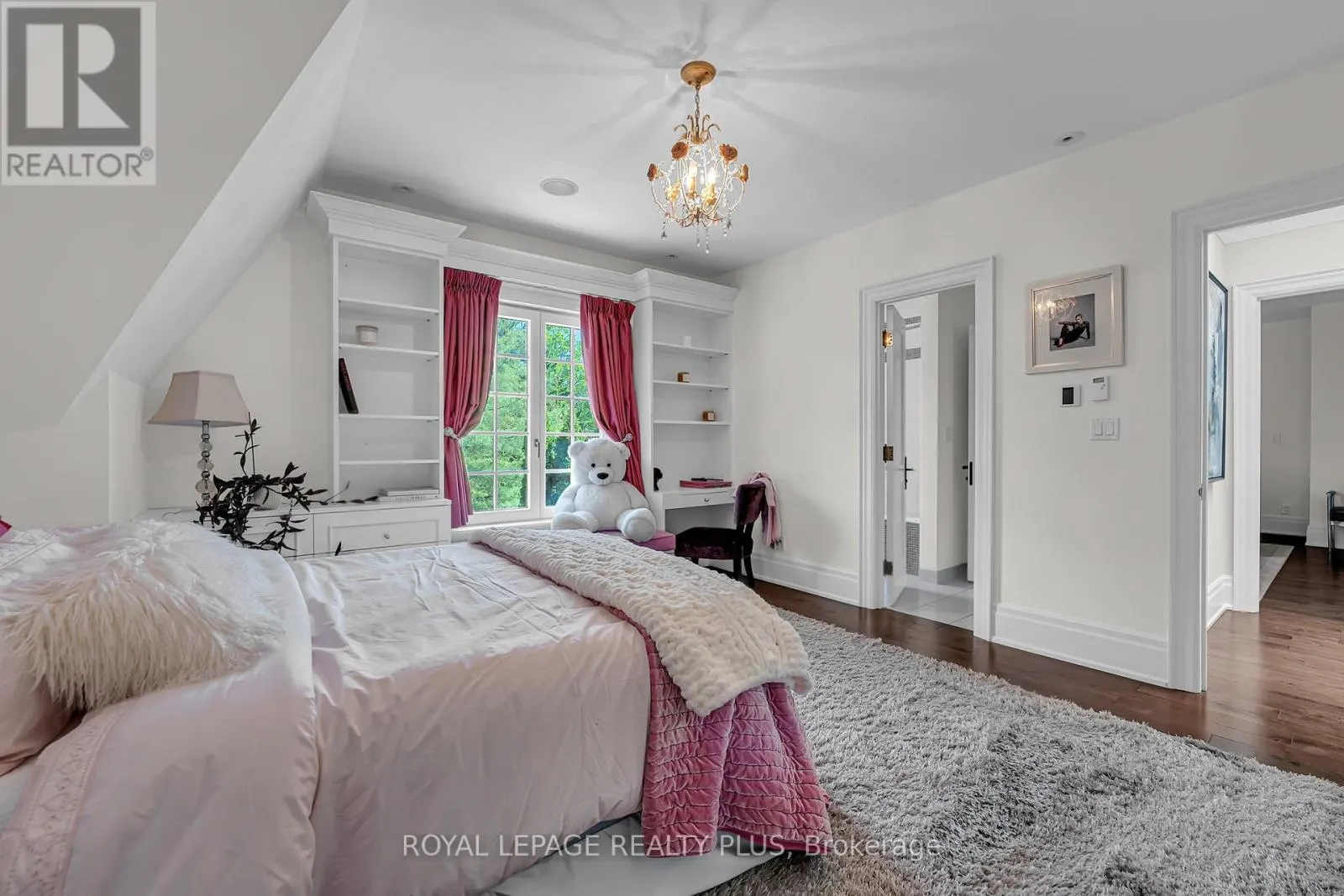 1476 CARMEN DRIVE