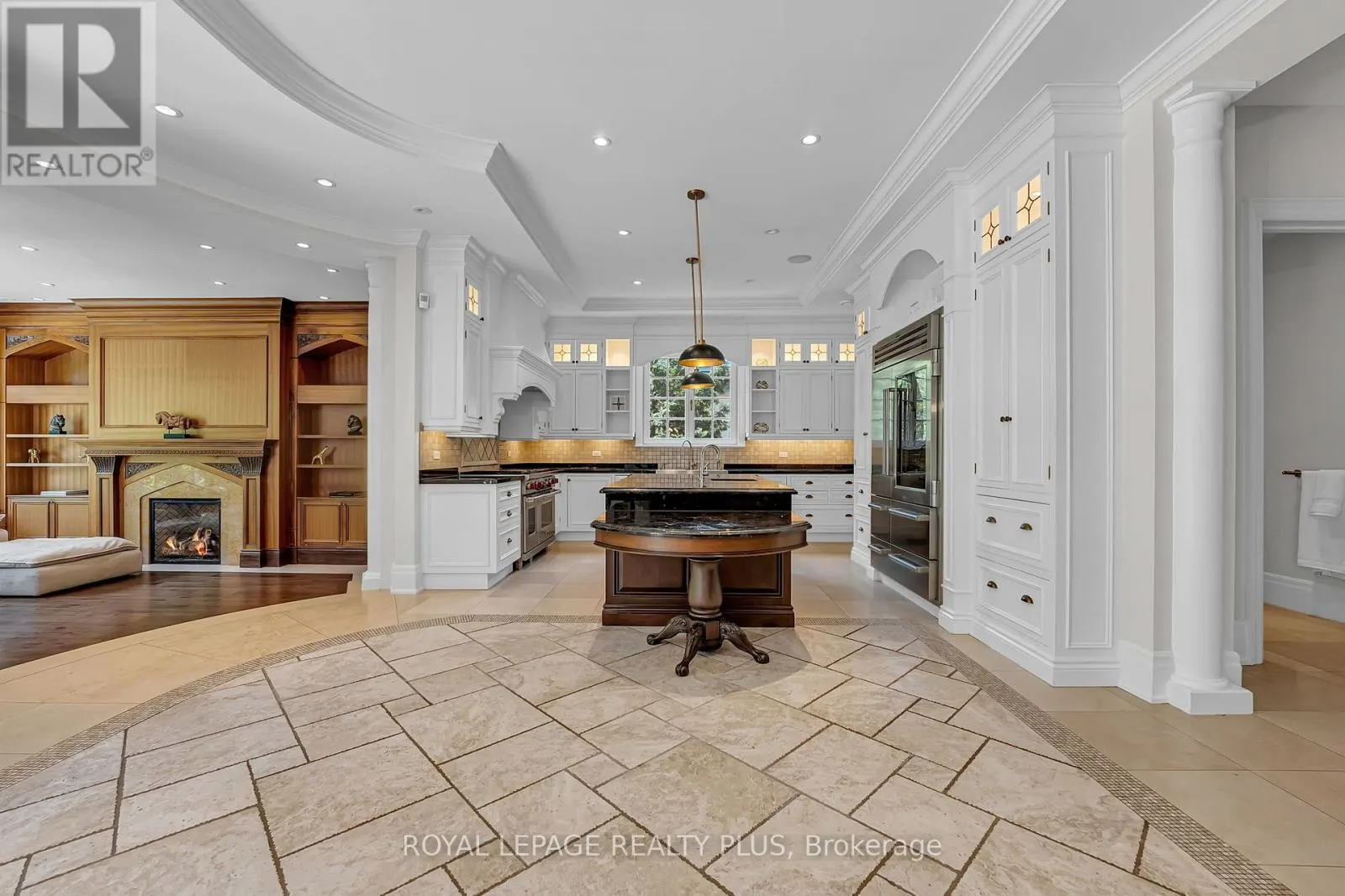 1476 CARMEN DRIVE