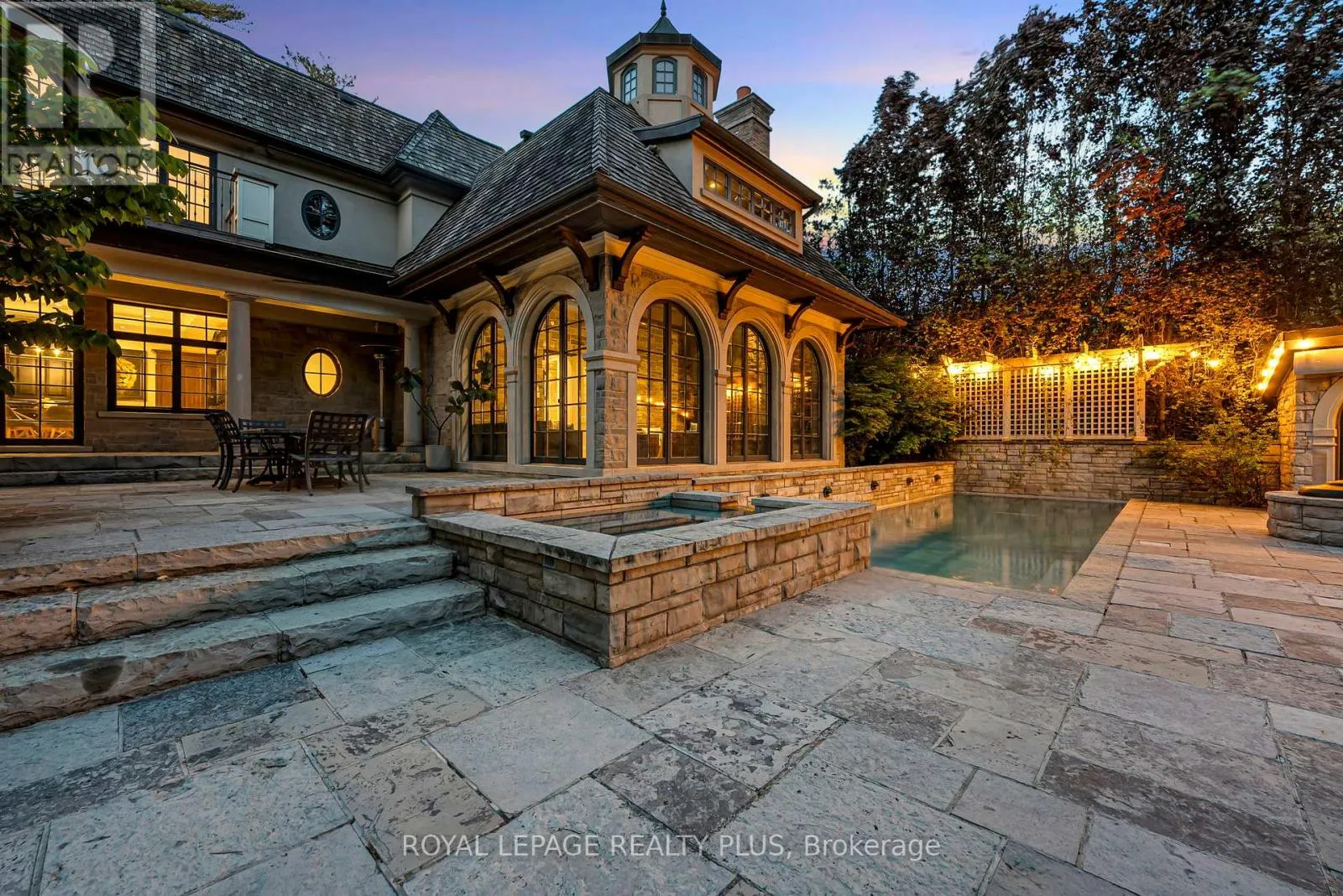 1476 CARMEN DRIVE