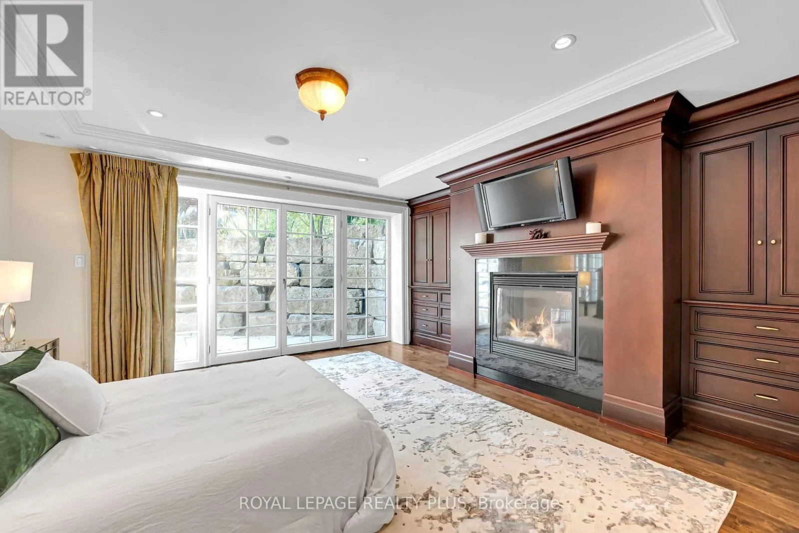 1476 CARMEN DRIVE