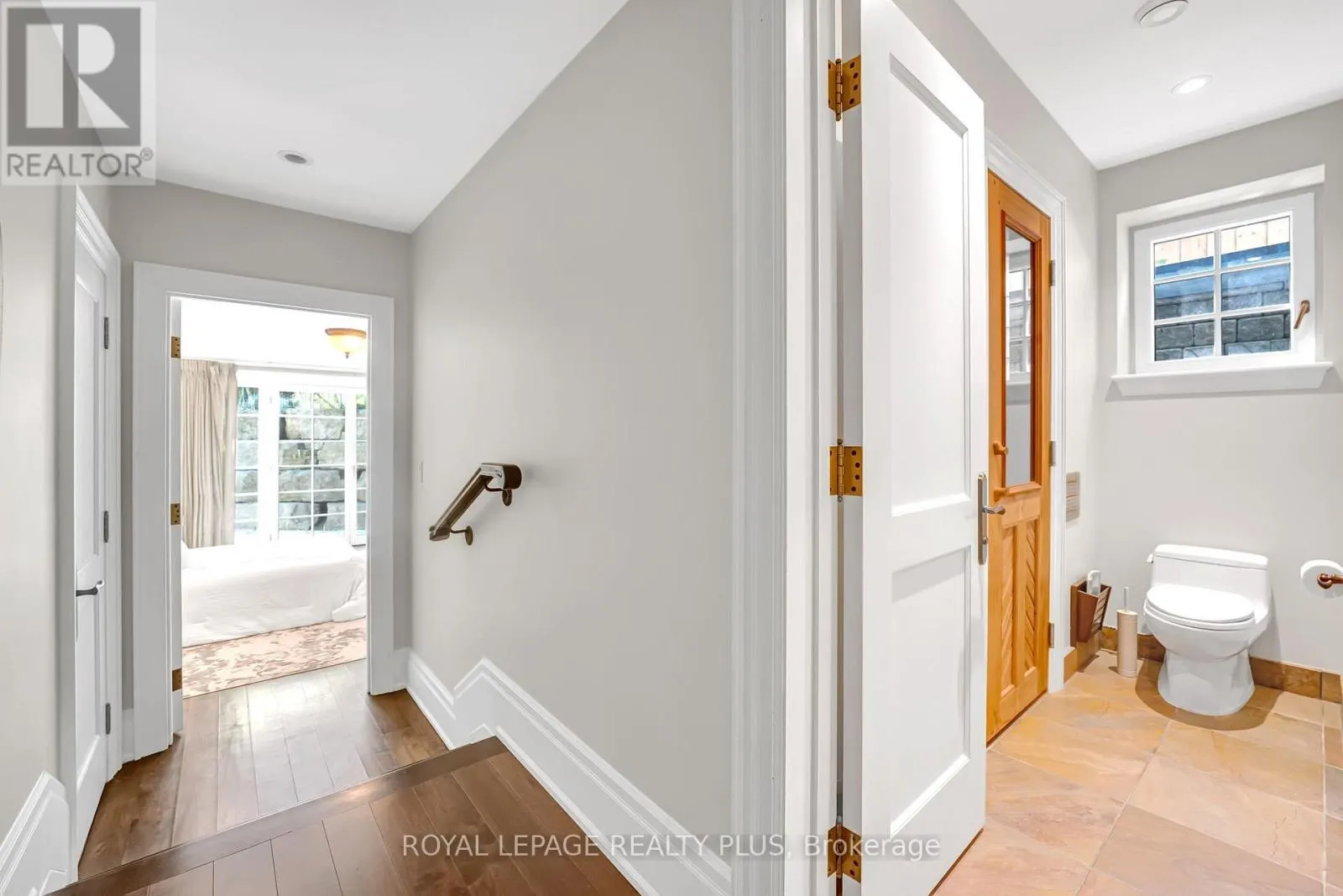 1476 CARMEN DRIVE