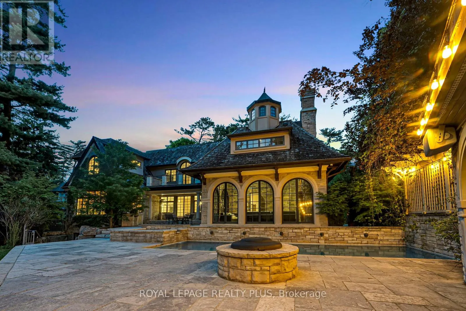 1476 CARMEN DRIVE