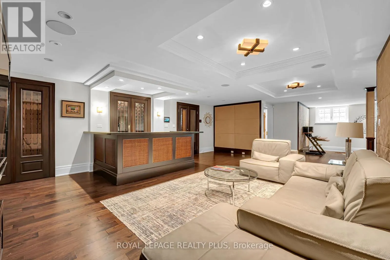 1476 CARMEN DRIVE