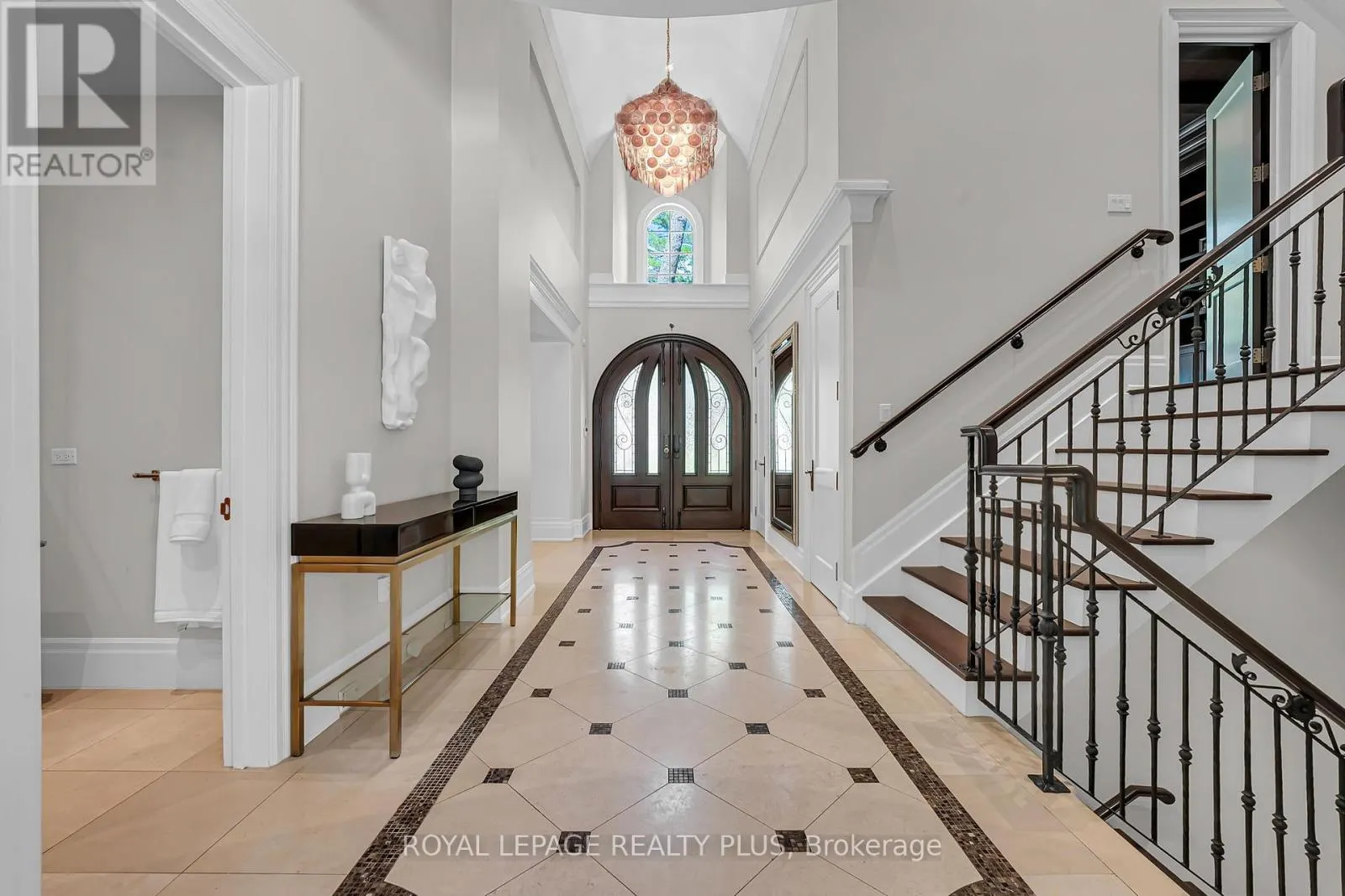 1476 CARMEN DRIVE