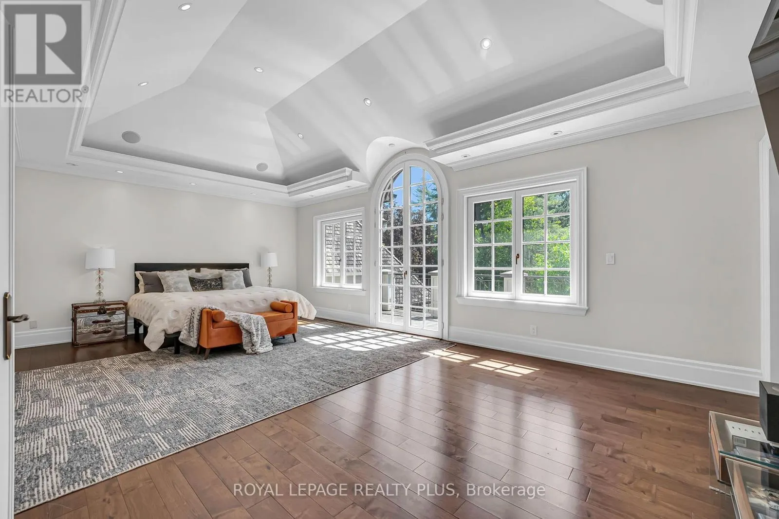 1476 CARMEN DRIVE