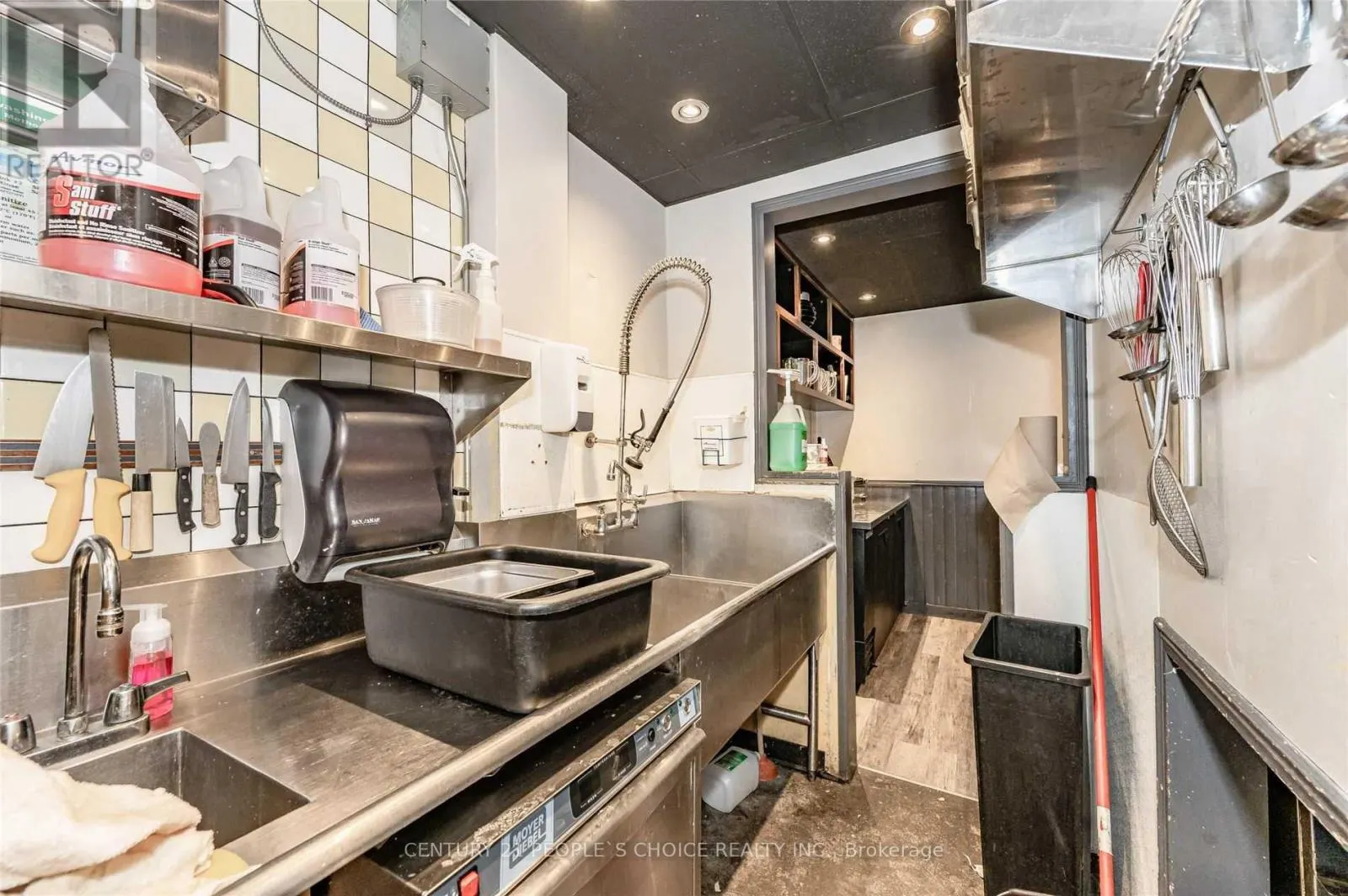 337 LAKESHORE ROAD E