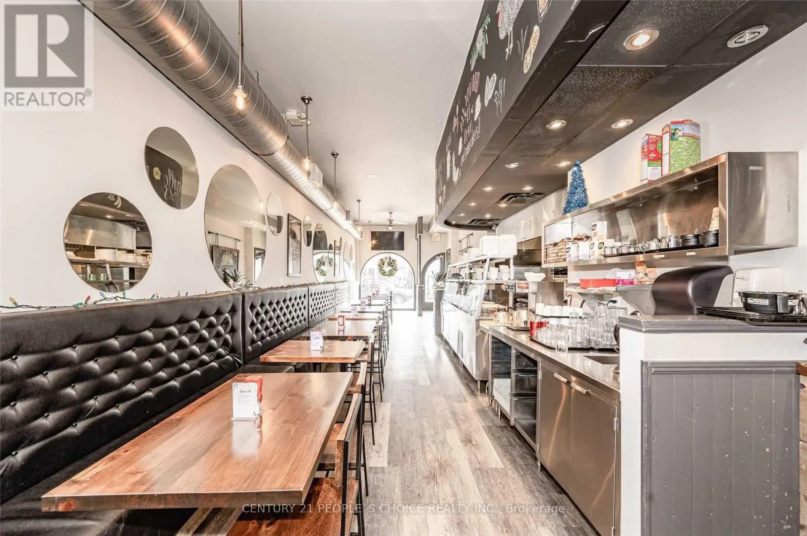 337 LAKESHORE ROAD E