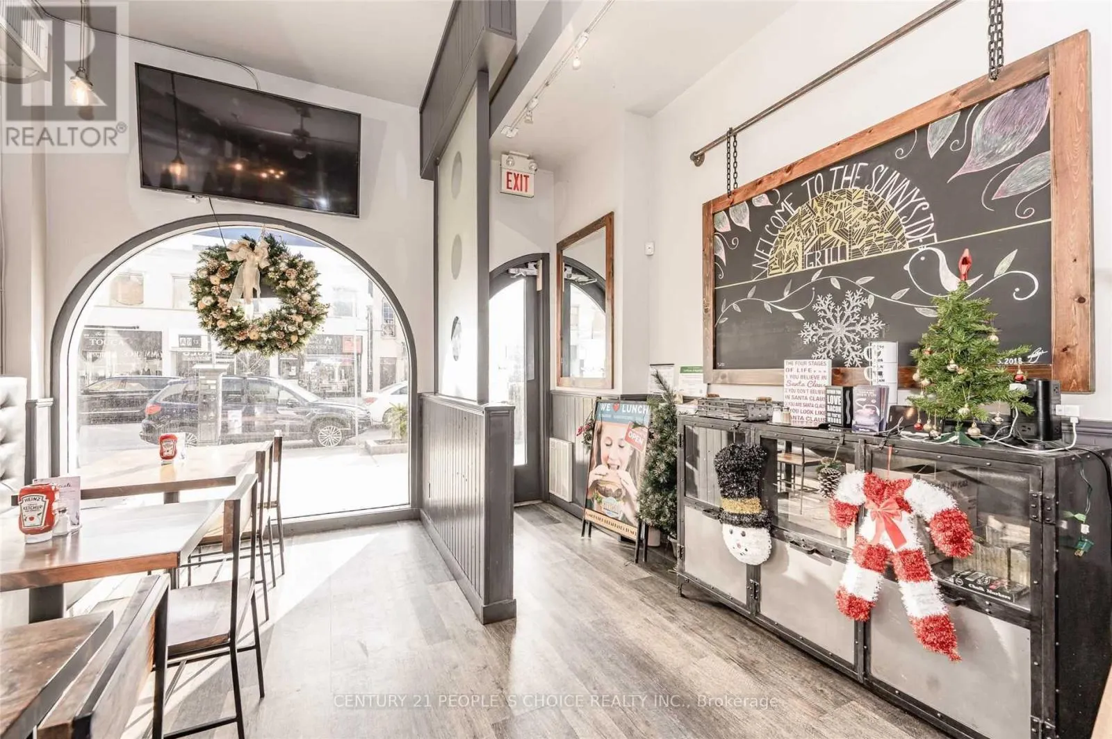 337 LAKESHORE ROAD E
