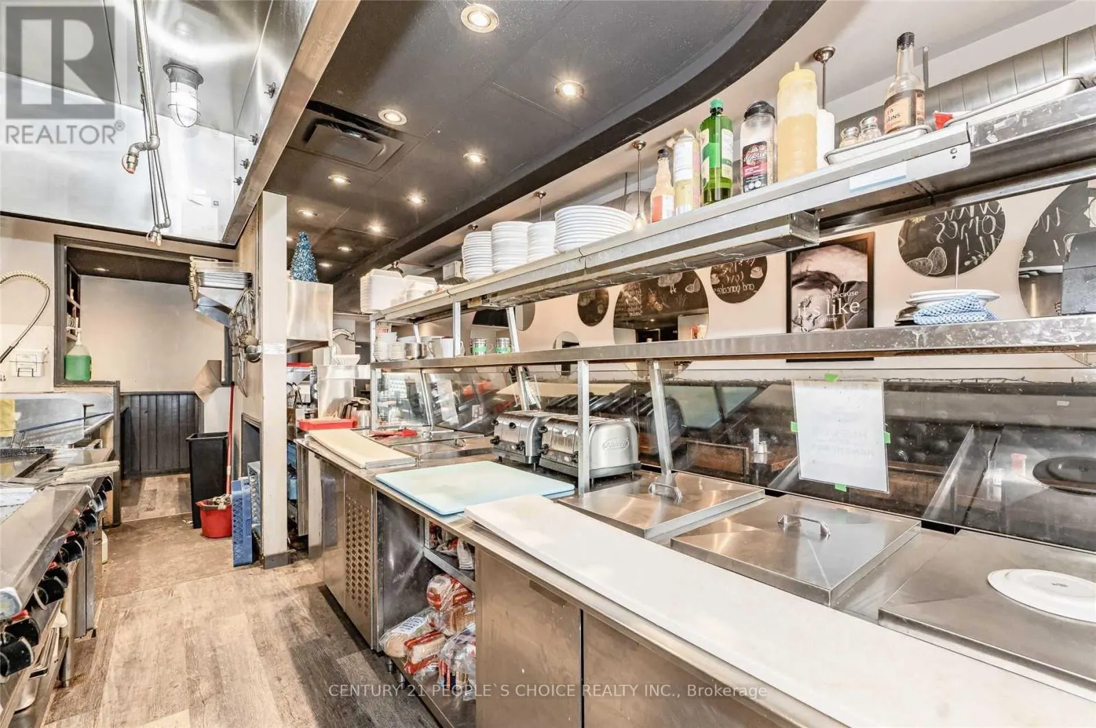 337 LAKESHORE ROAD E