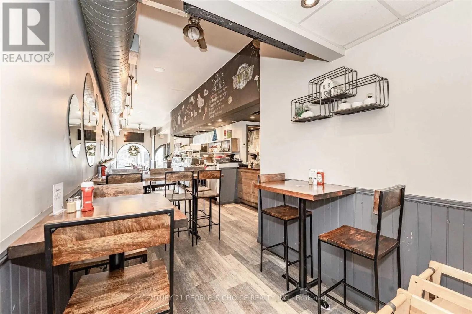 337 LAKESHORE ROAD E