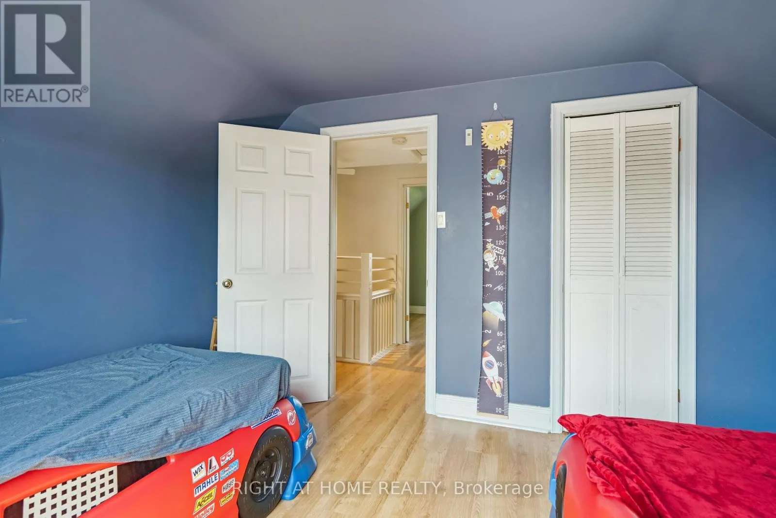 2343 MOUNTAINSIDE DRIVE