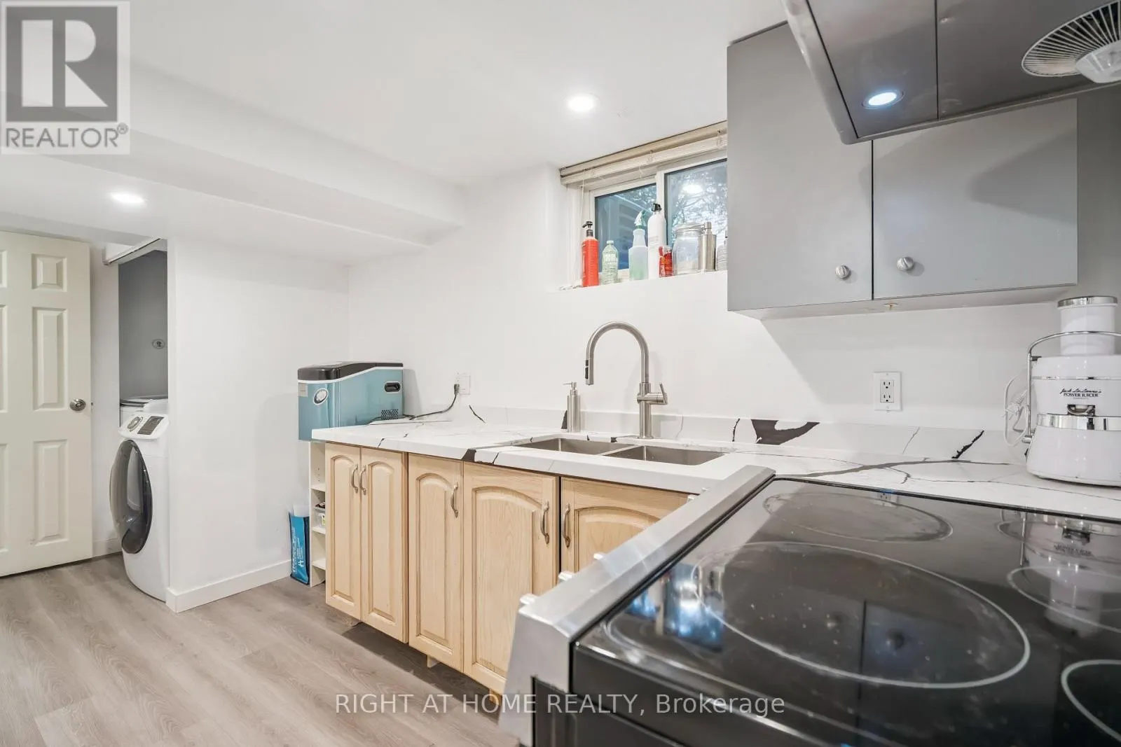 2343 MOUNTAINSIDE DRIVE