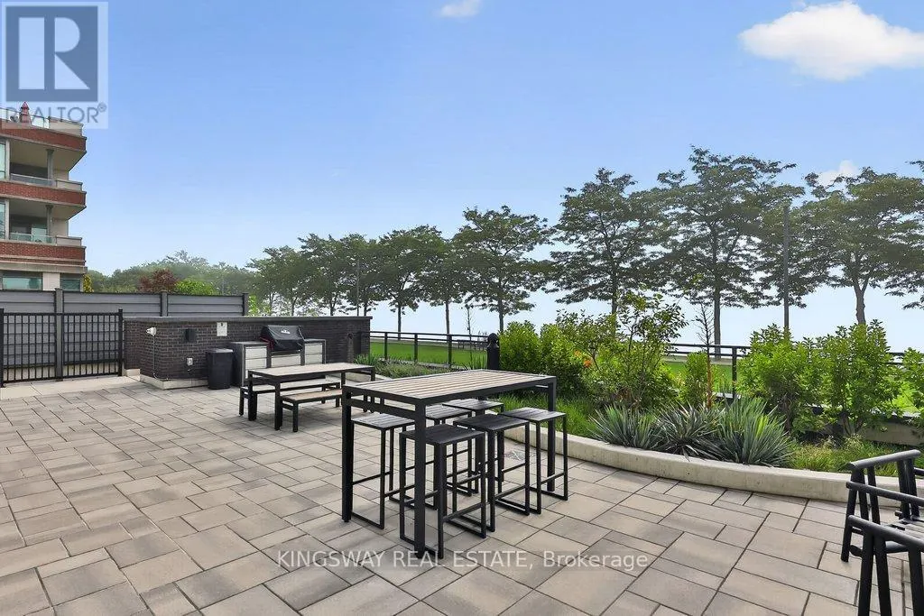 301 - 55 PORT STREET E