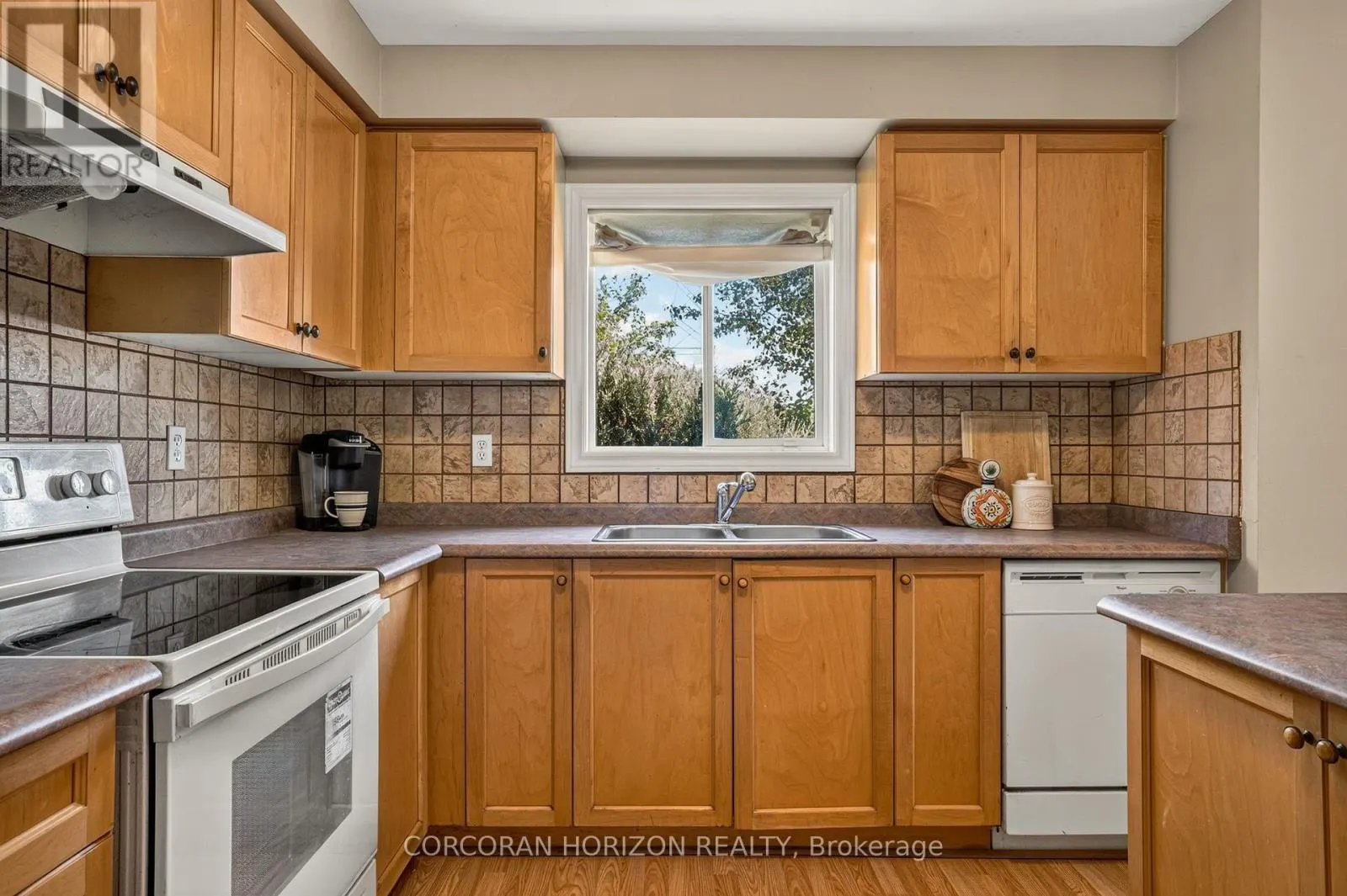 14 - 2871 DARIEN ROAD