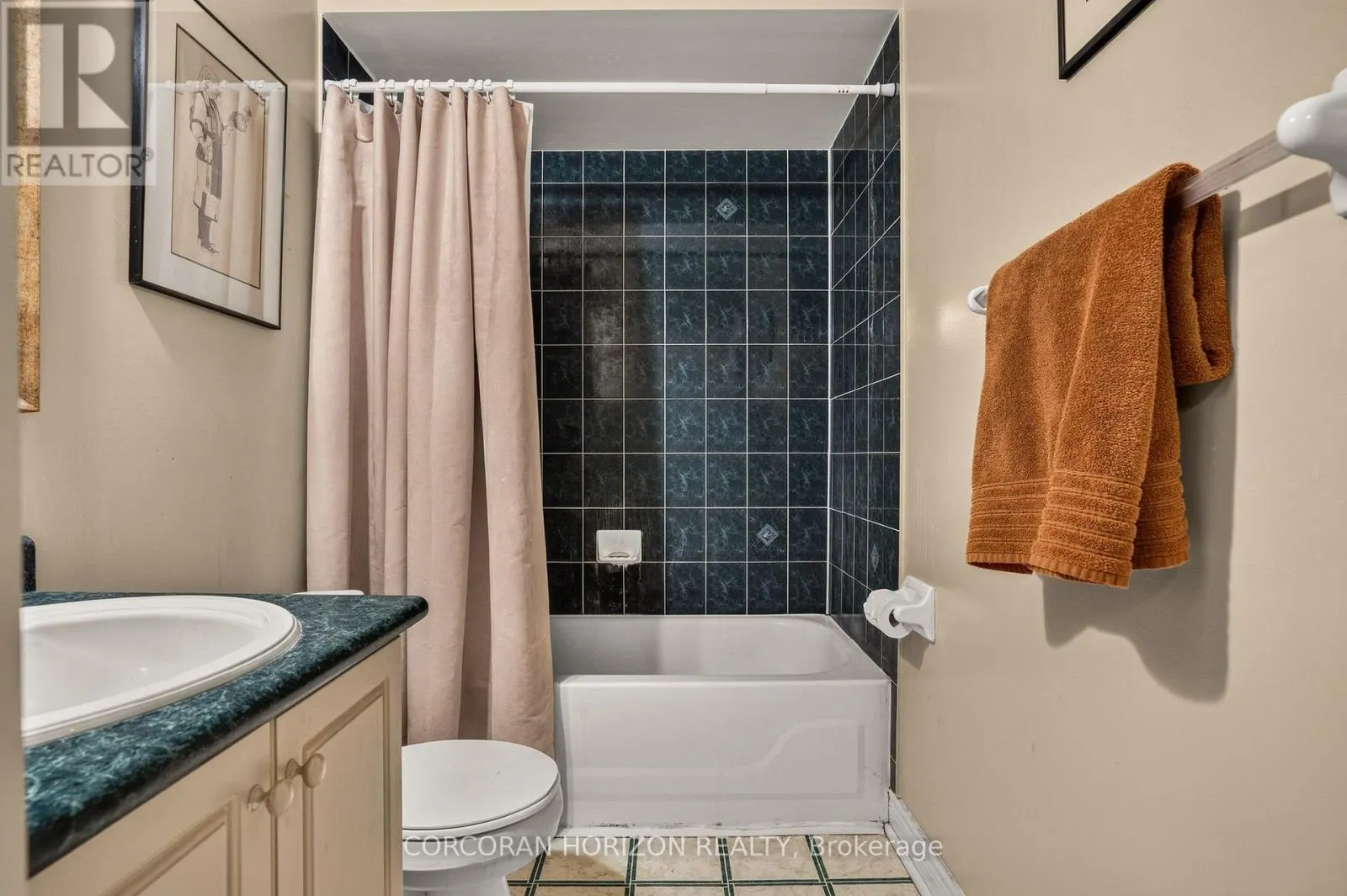 14 - 2871 DARIEN ROAD