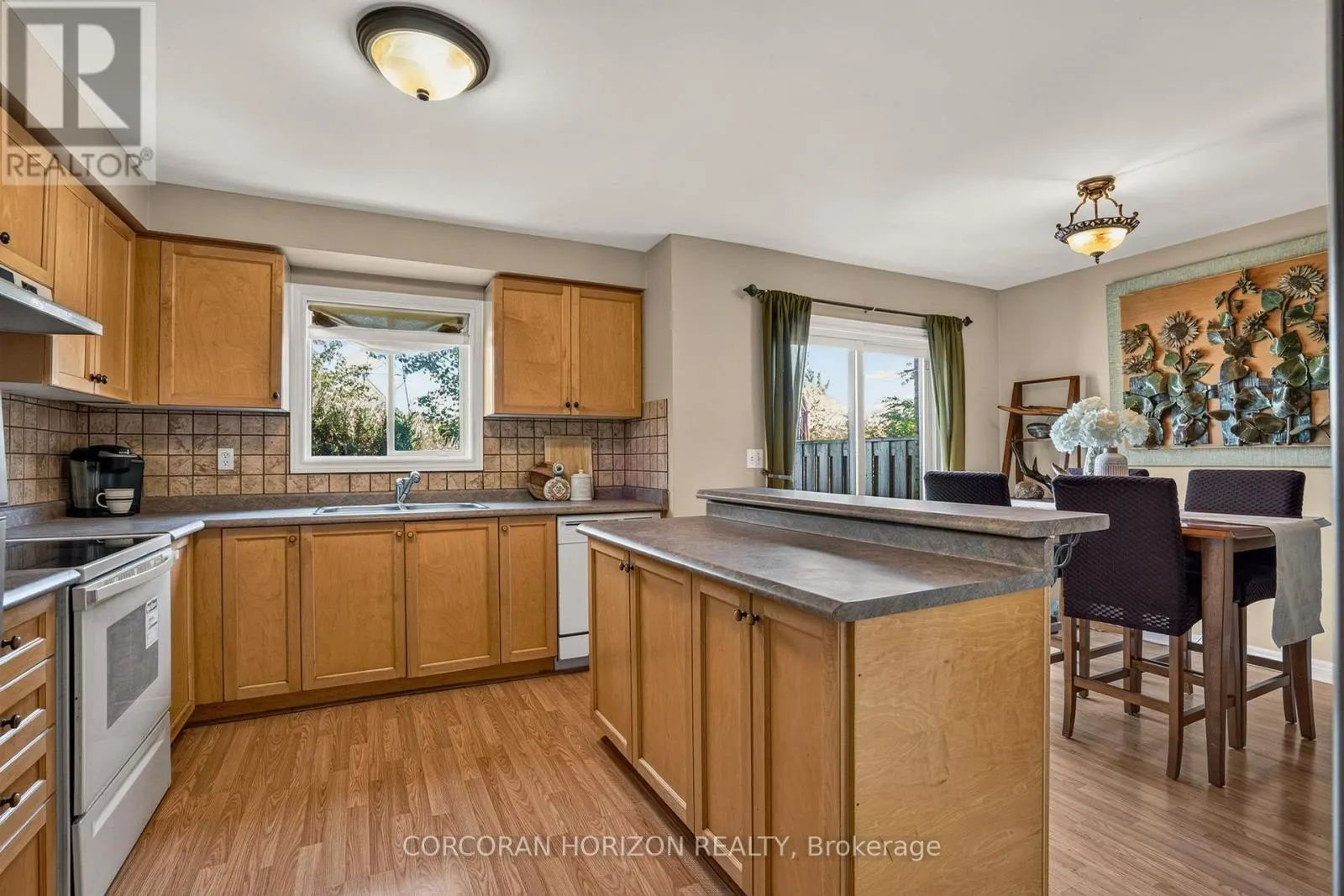 14 - 2871 DARIEN ROAD