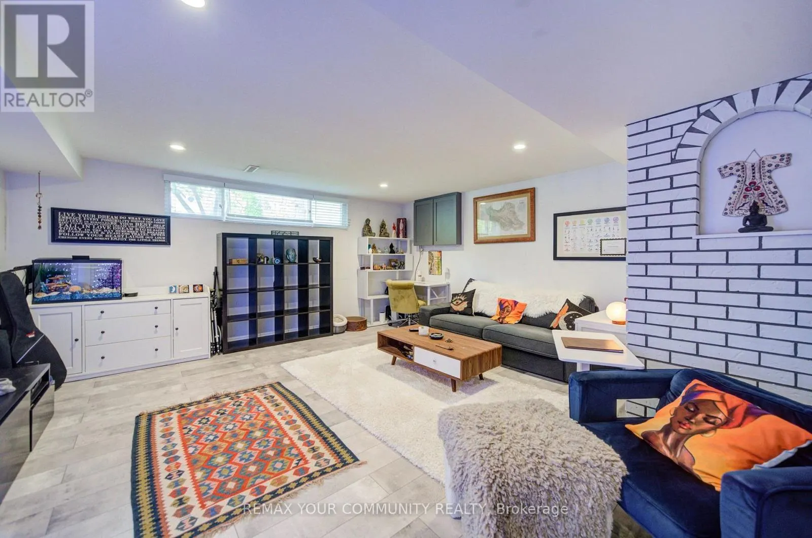 3205 MARTINS PINE COURT