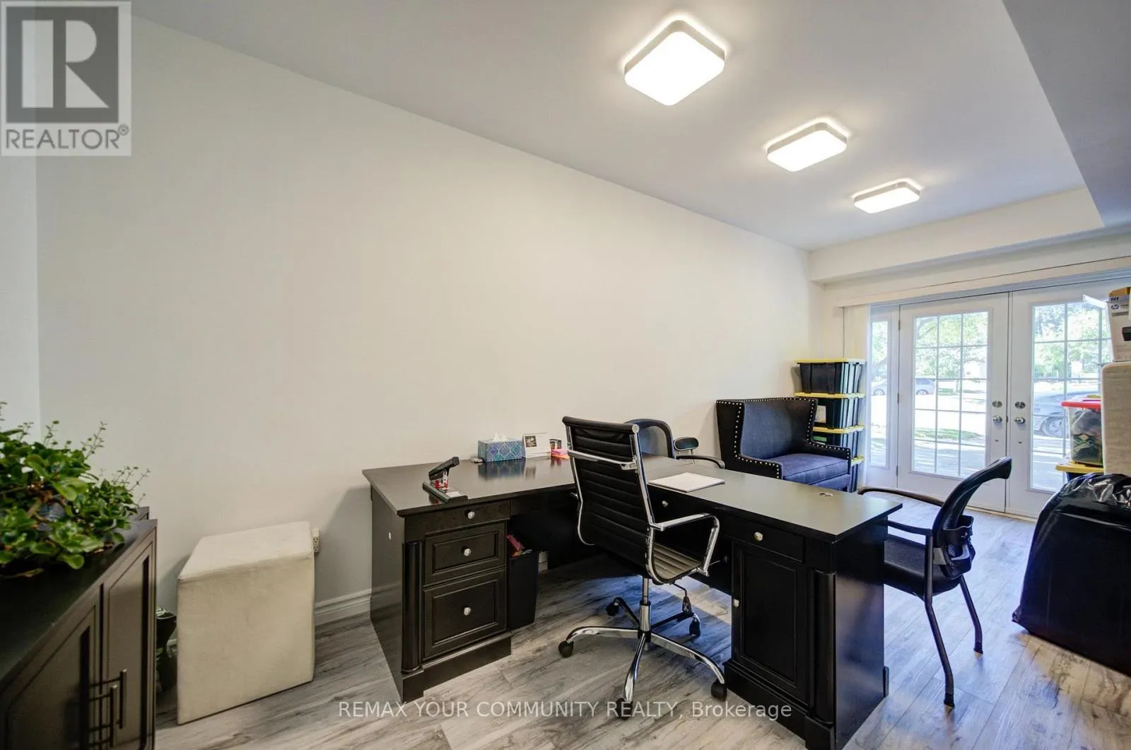 3205 MARTINS PINE COURT