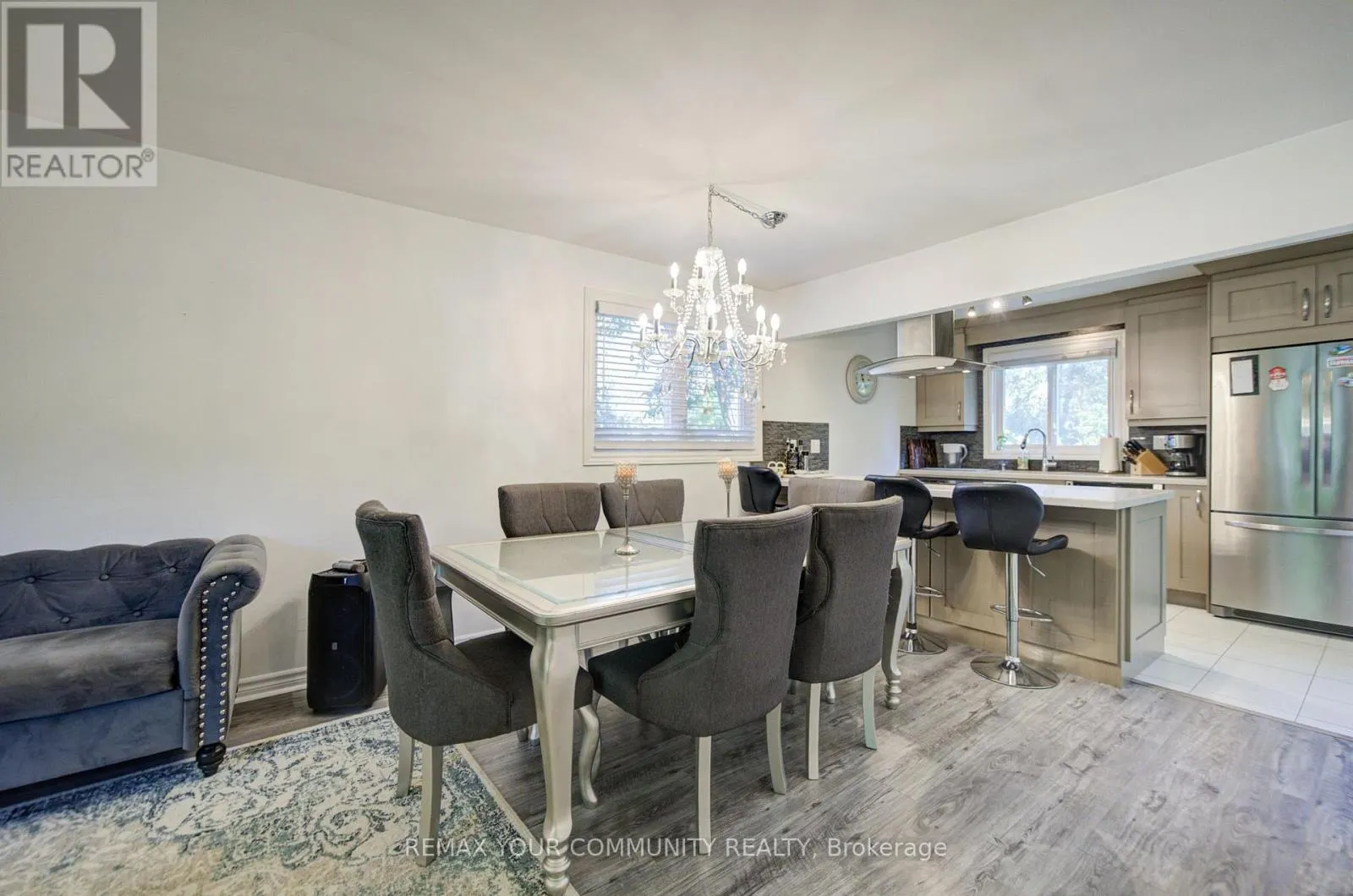 3205 MARTINS PINE COURT