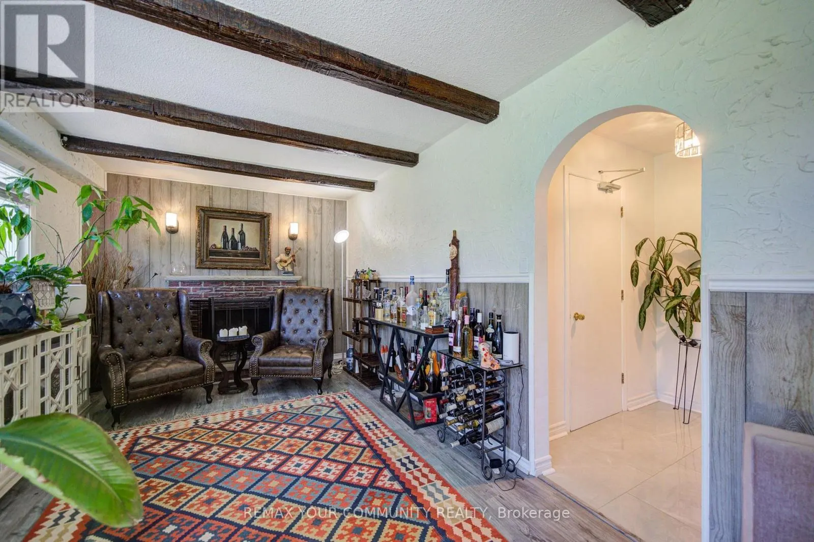 3205 MARTINS PINE COURT