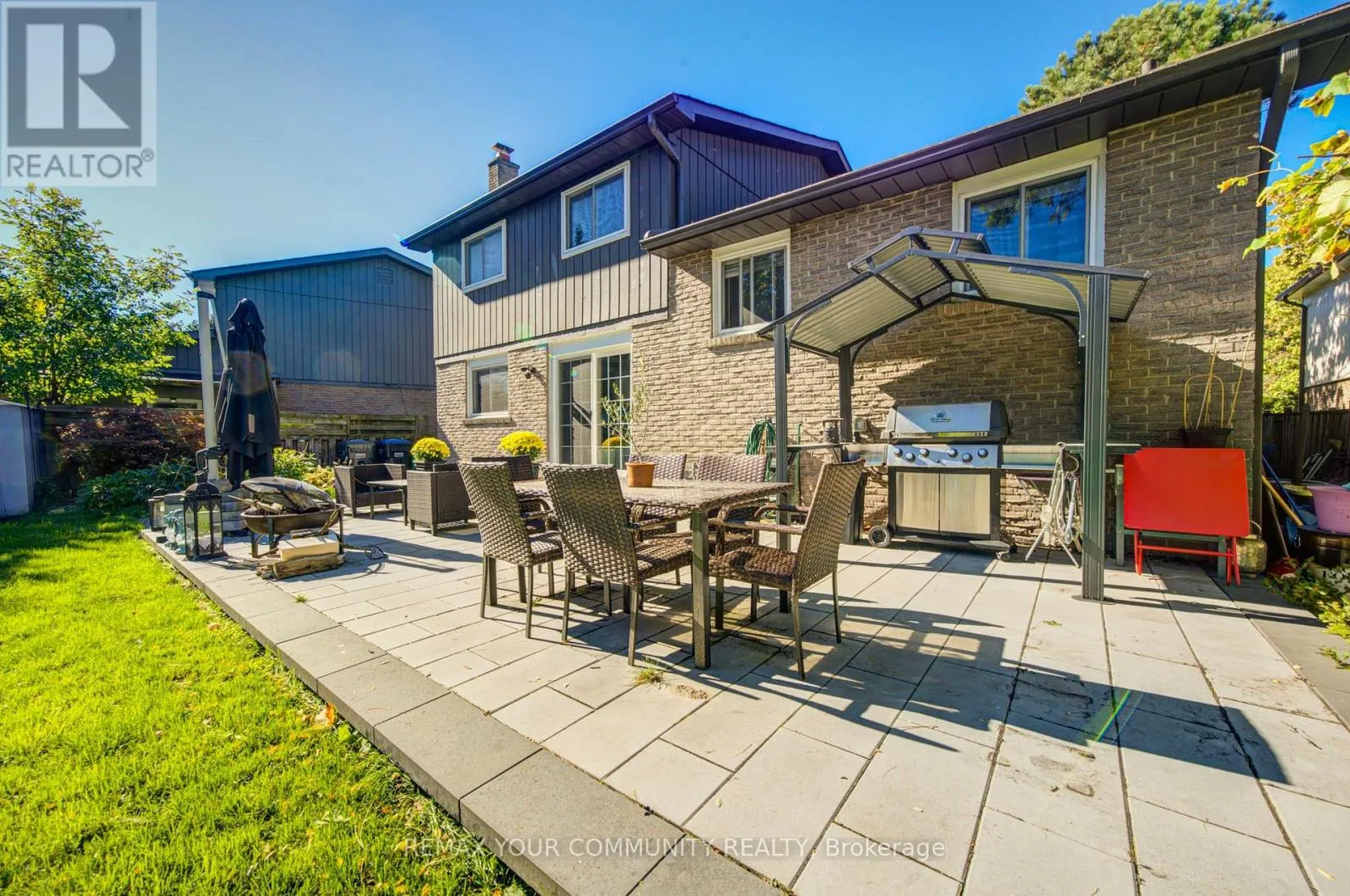 3205 MARTINS PINE COURT