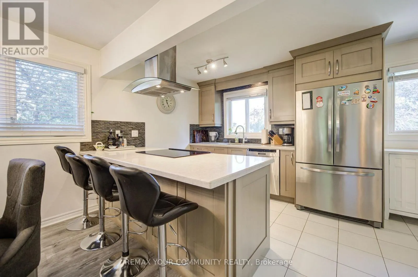 3205 MARTINS PINE COURT